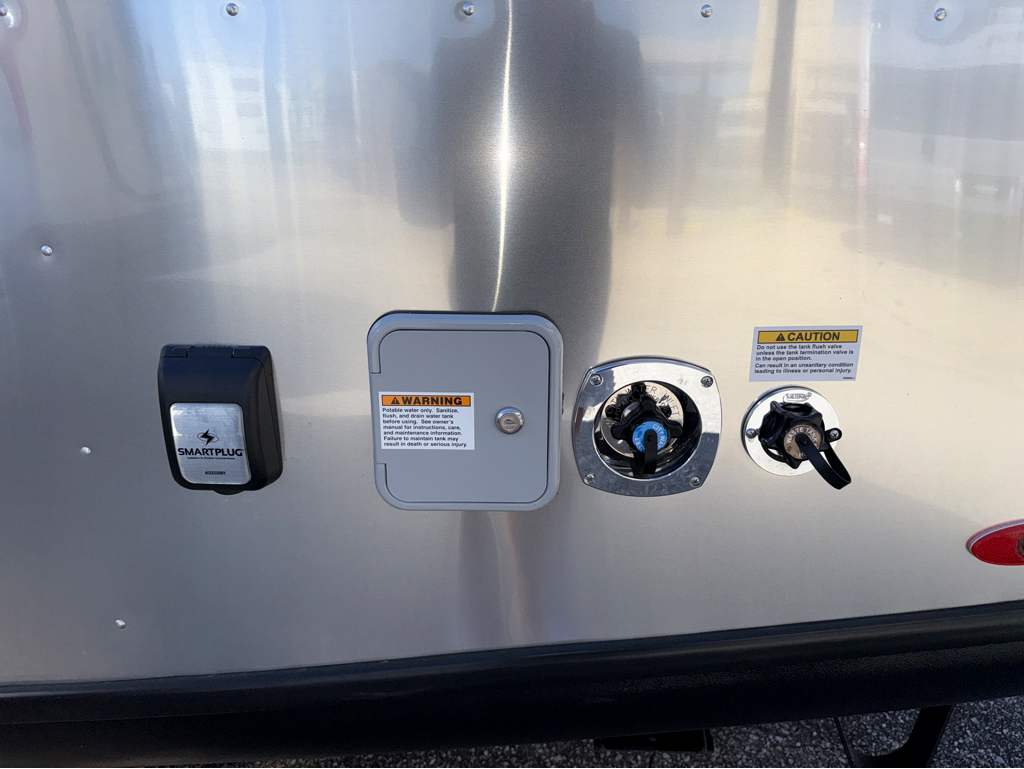 2026 AIRSTREAM Basecamp 20XE - Image 9