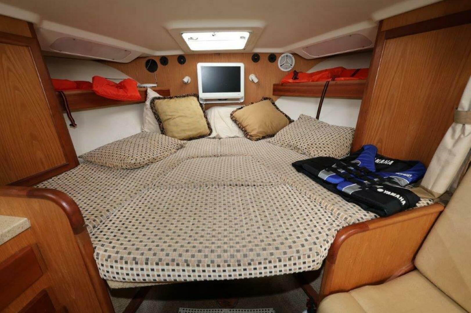 2007 Luhrs 32 Open - Image 21