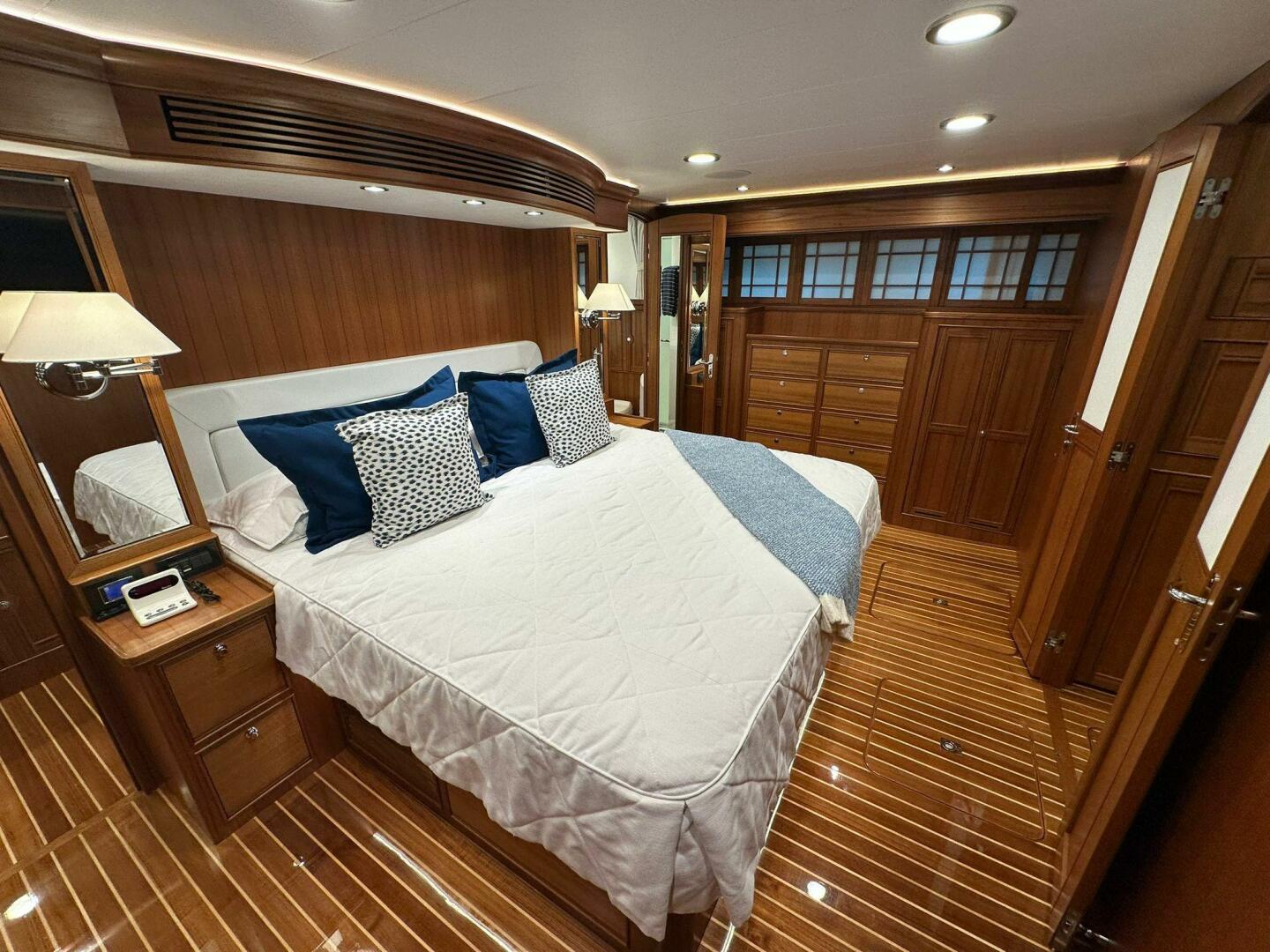 2023 Marlow Explorer 66E - CB - Image 35