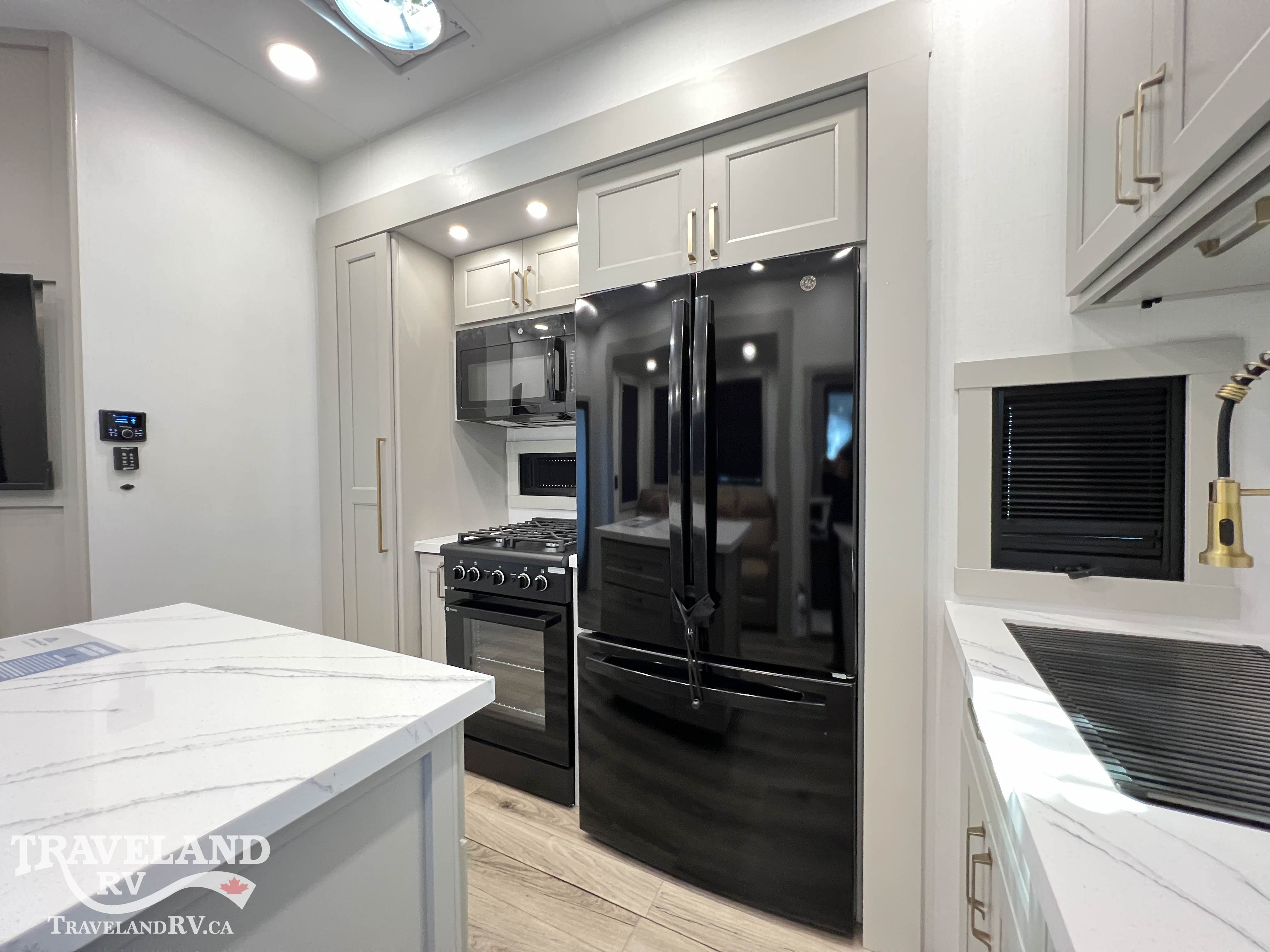 2026 BRINKLEY RV MODEL GX 3500X - Image 17