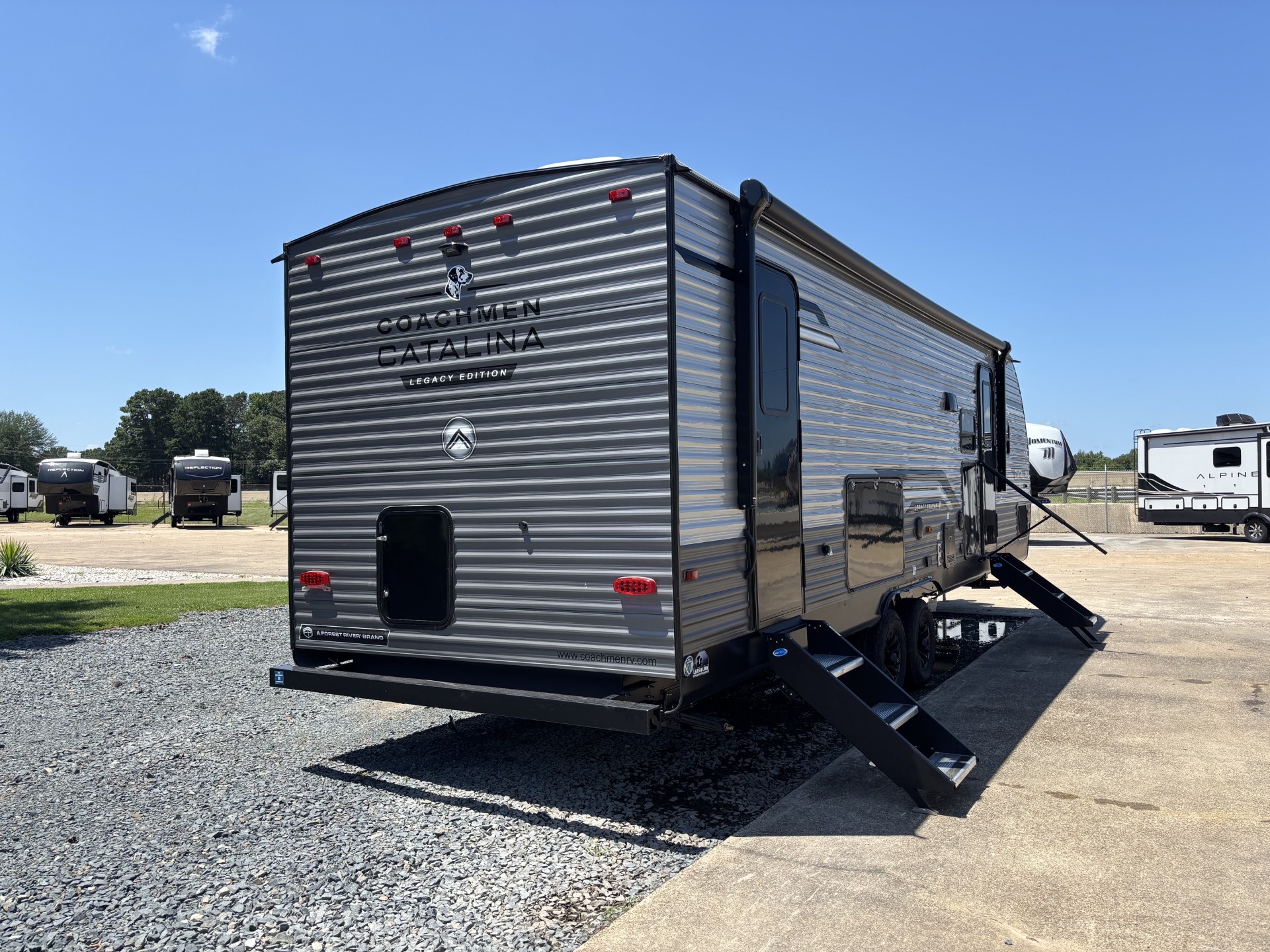2027 Coachmen Catalina Legacy Edition 273DBHCK - Image 7