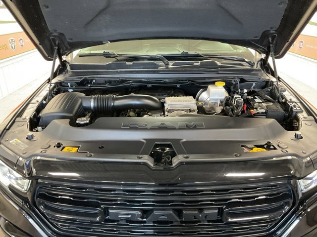 2024 Ram 1500 Pickup Crew Cab Limited 4WD - Image 11