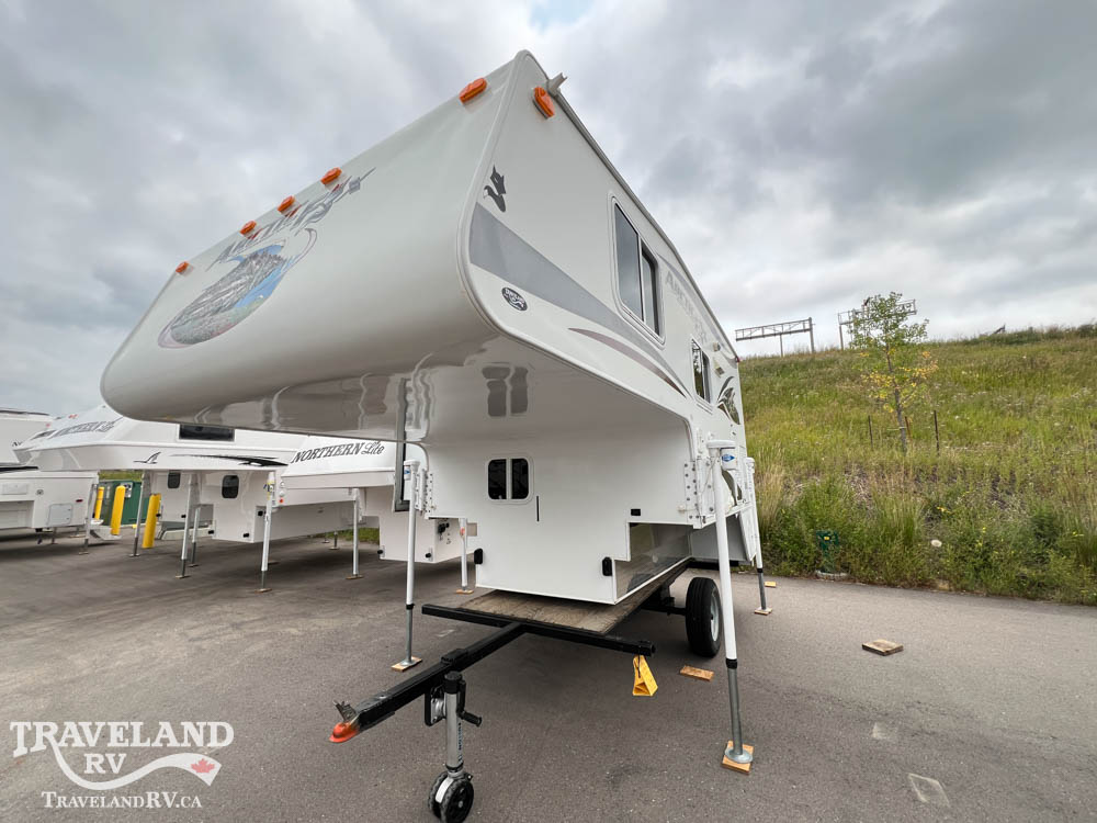 2012 NORTHWOOD ARCTIC FOX 811 - Image 6