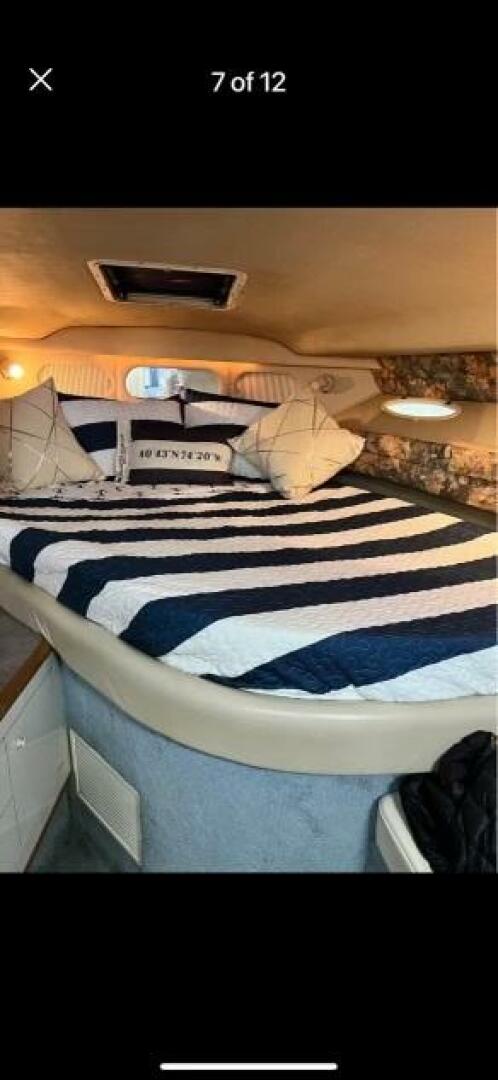 1996 Sea Ray 330 Express Cruiser - Image 13