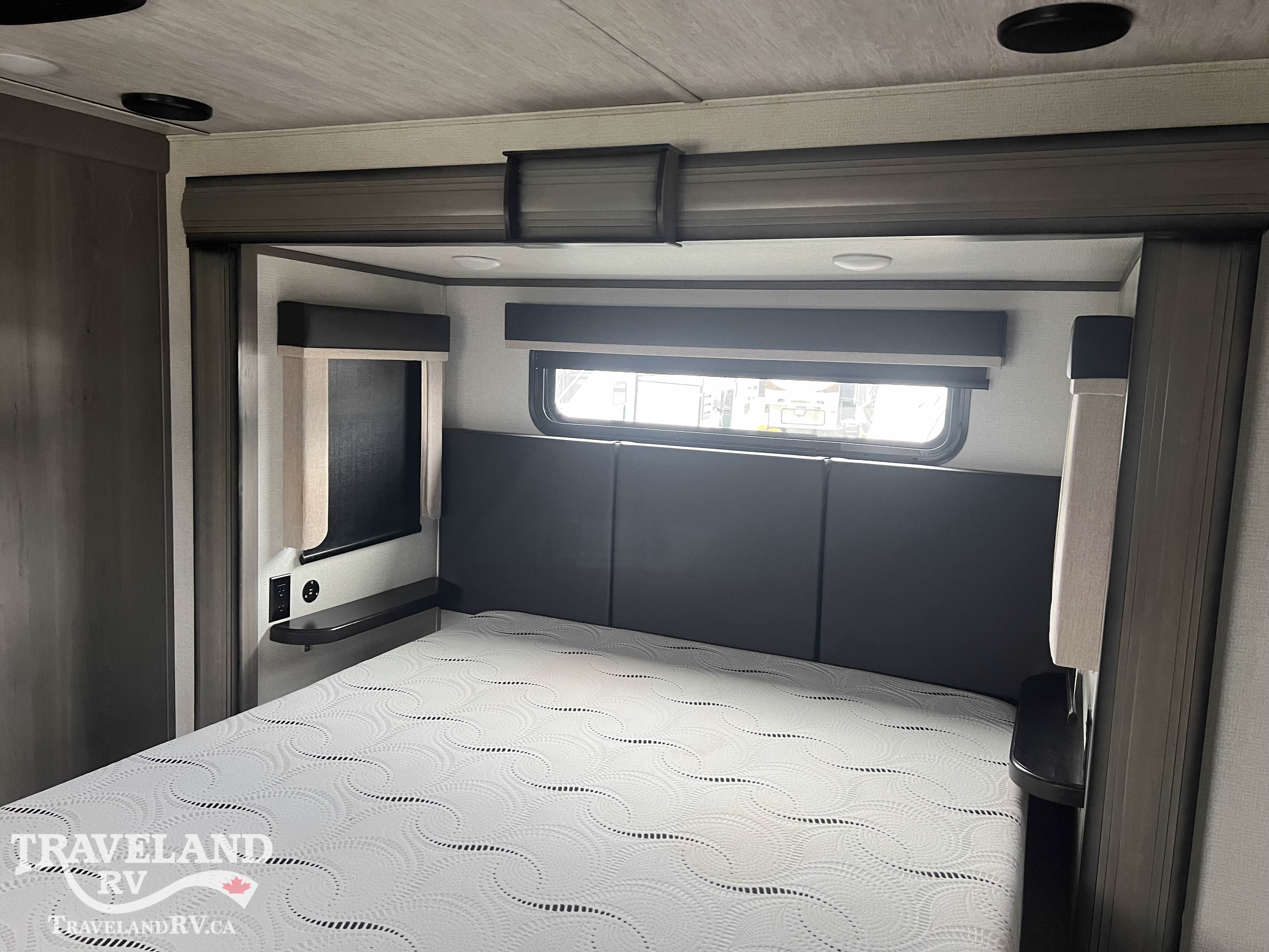 2021 Keystone Montana 3780RL - Image 22