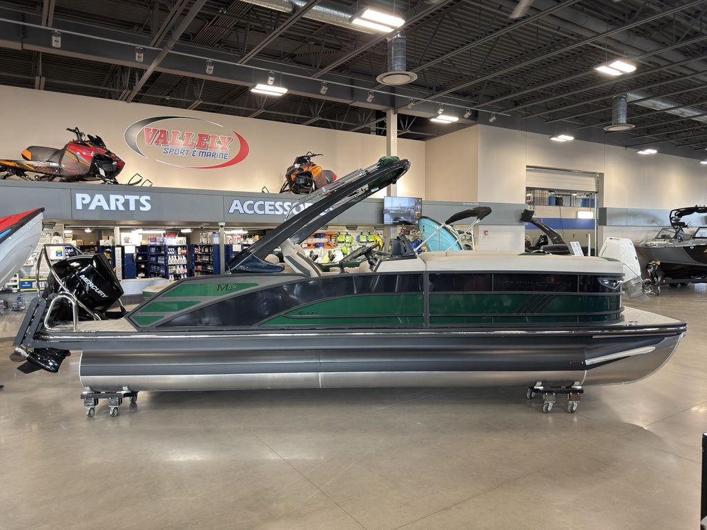 2026 Bennington 24MCSB Carbon Fiber Arch Tritoon Pontoon - Image 1
