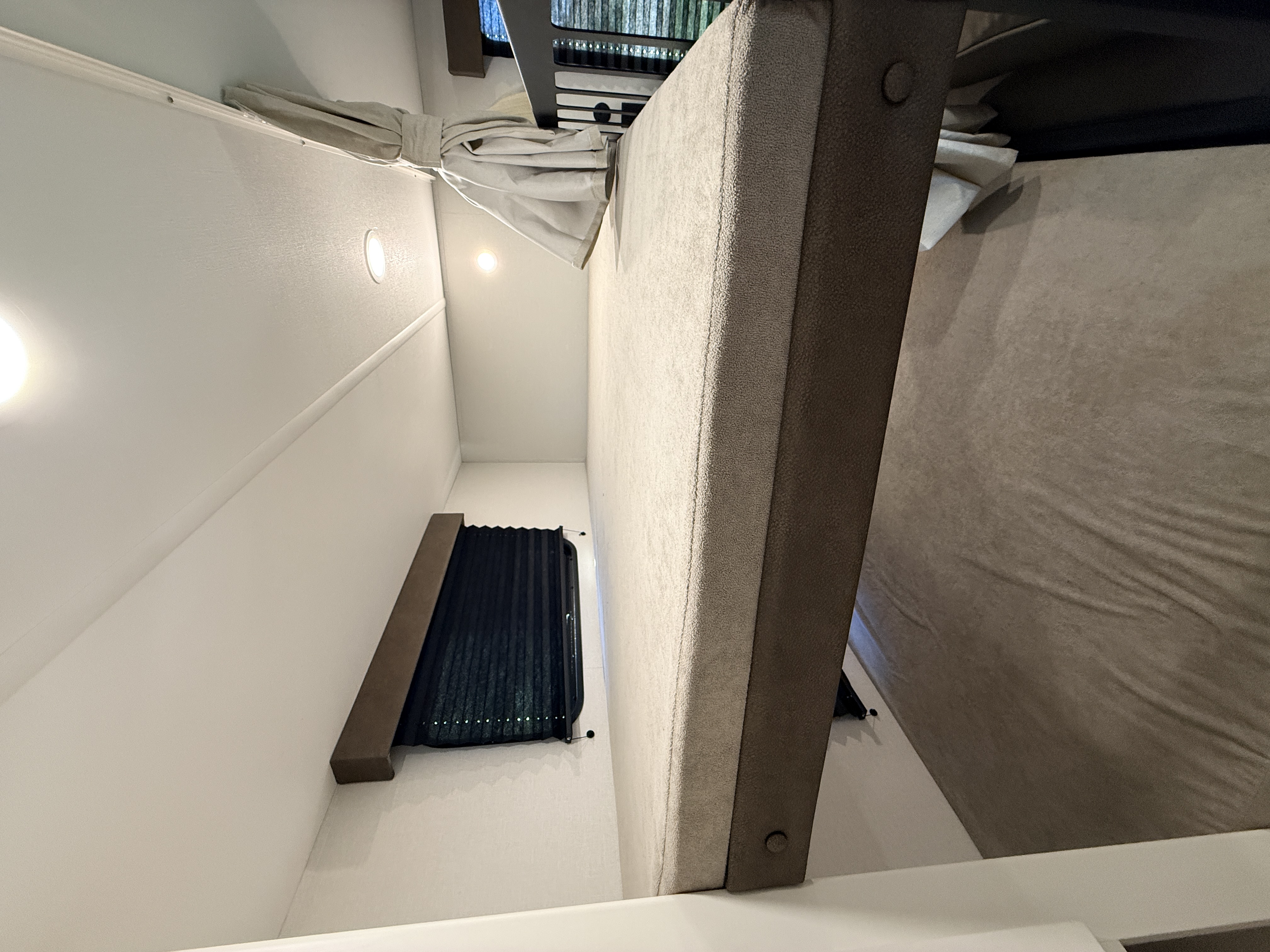 2027 Grand Design Transcend 265BHT - Image 14