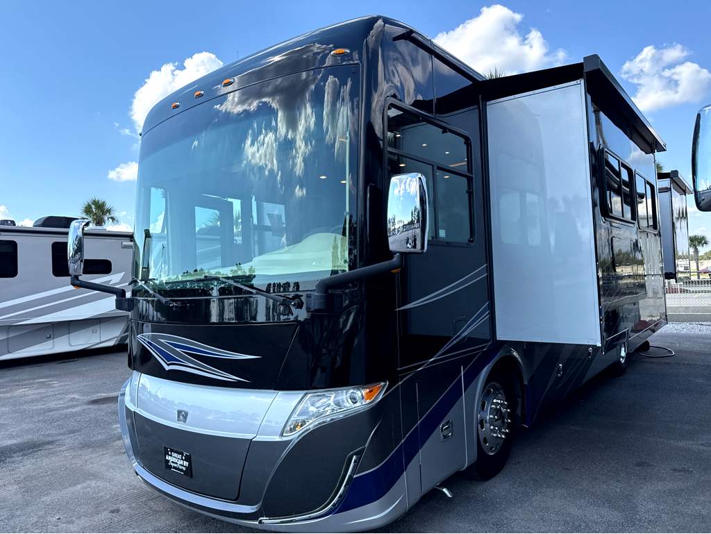 2021 TIFFIN ALLEGRO RED 33 AA - Image 2