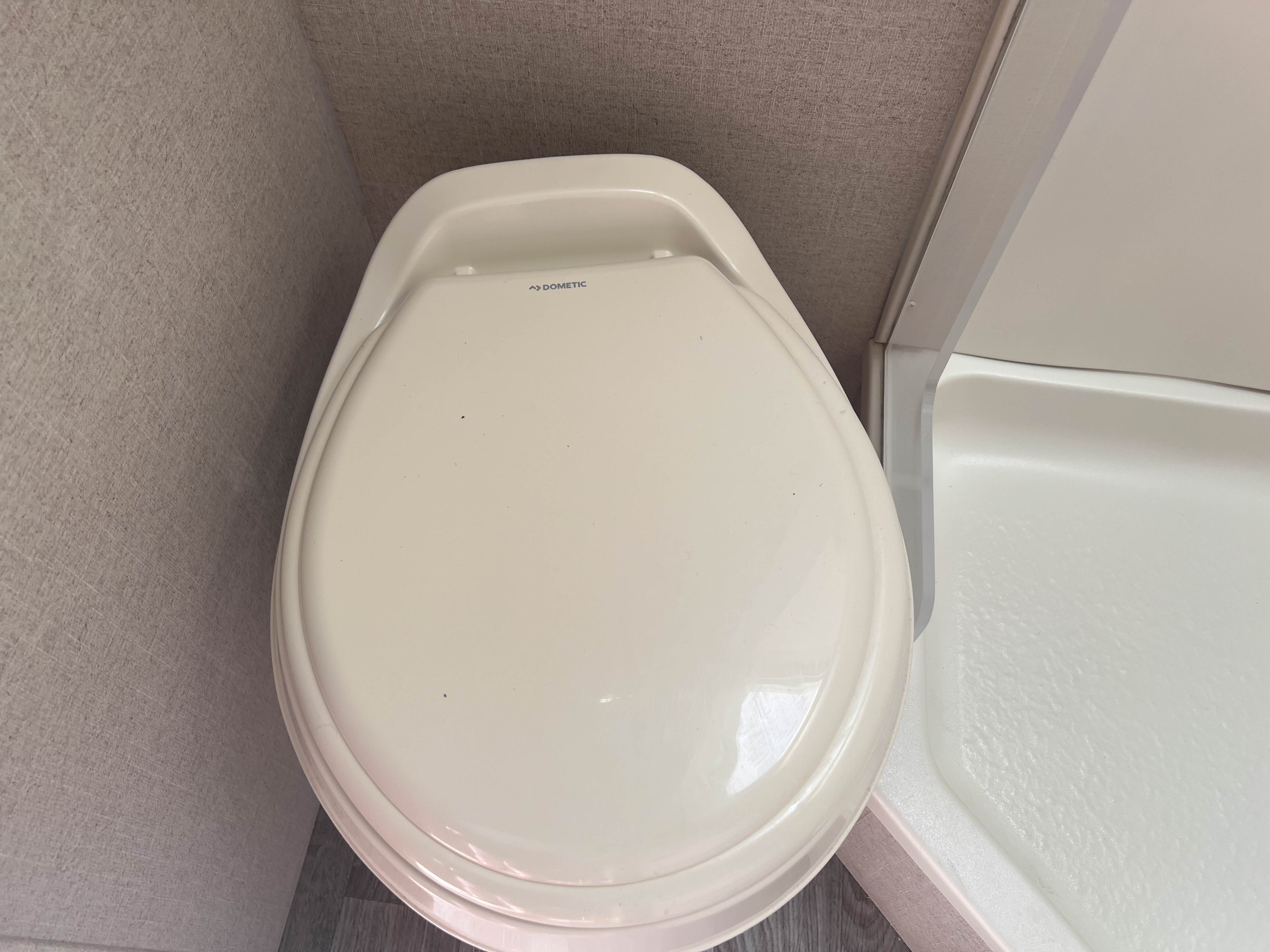 2020 Winnebago Micro Minnie 1808FBS - Image 27