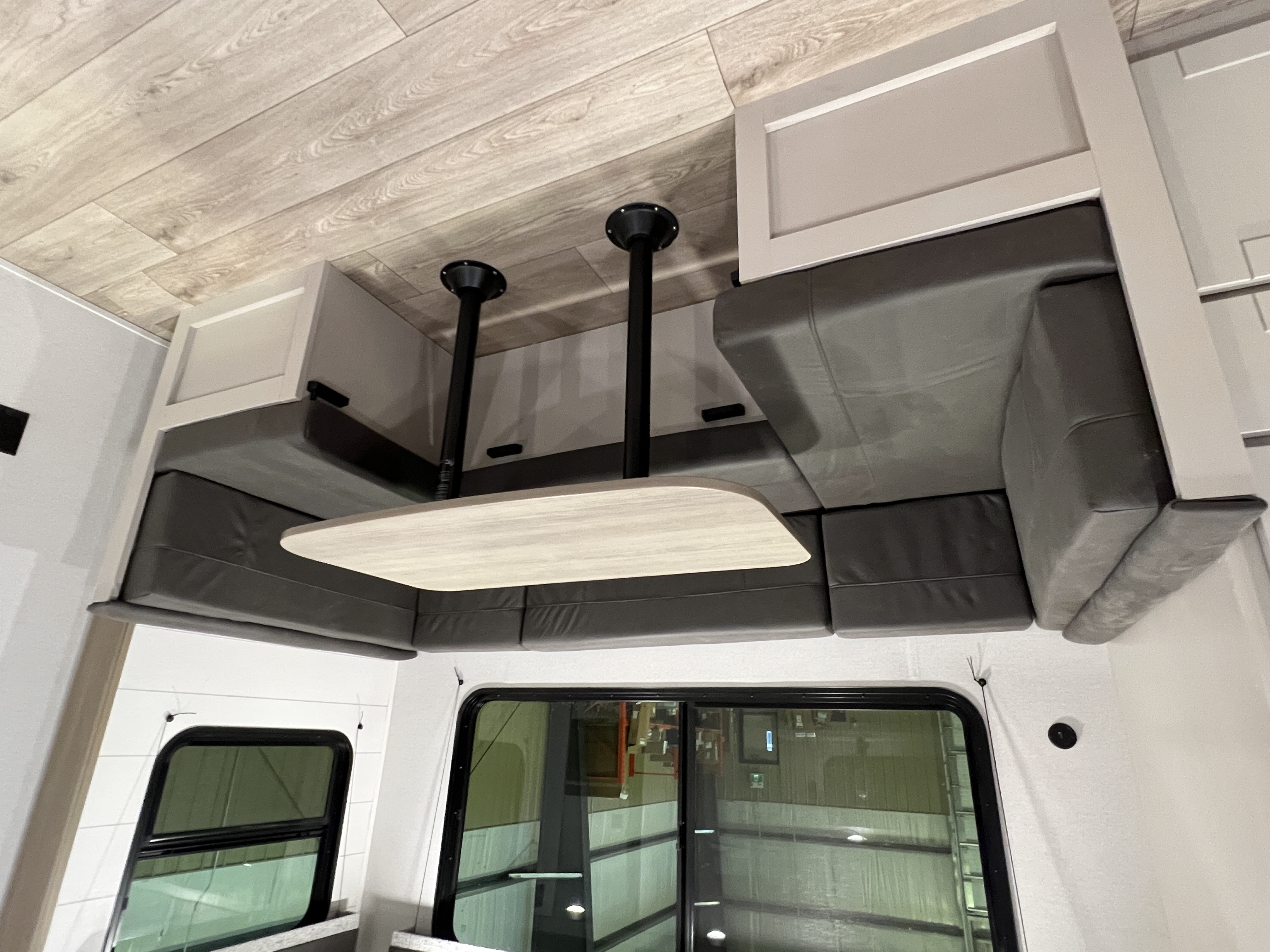 2027 Jayco Jay Flight SLX 245BHSW - Image 16