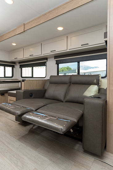 2027 Ember RV E-Series 26ETS - Image 35