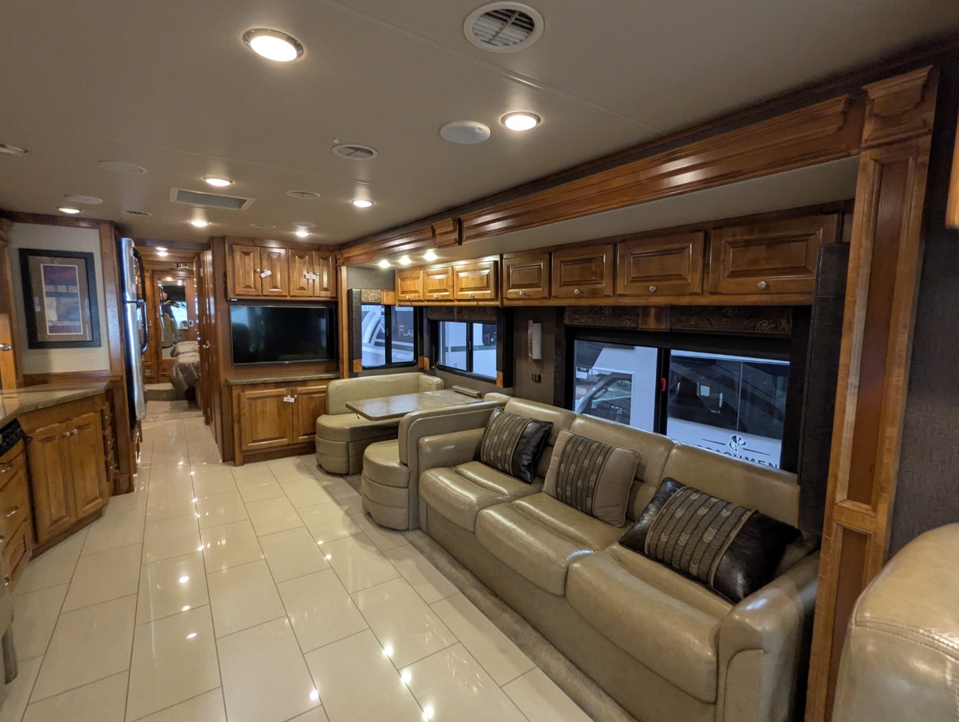 2016 Tiffin Allegro Red 38 QBA - Image 8