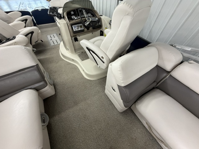2012 PREMIER INTRIGUE PTX 250 - Image 19