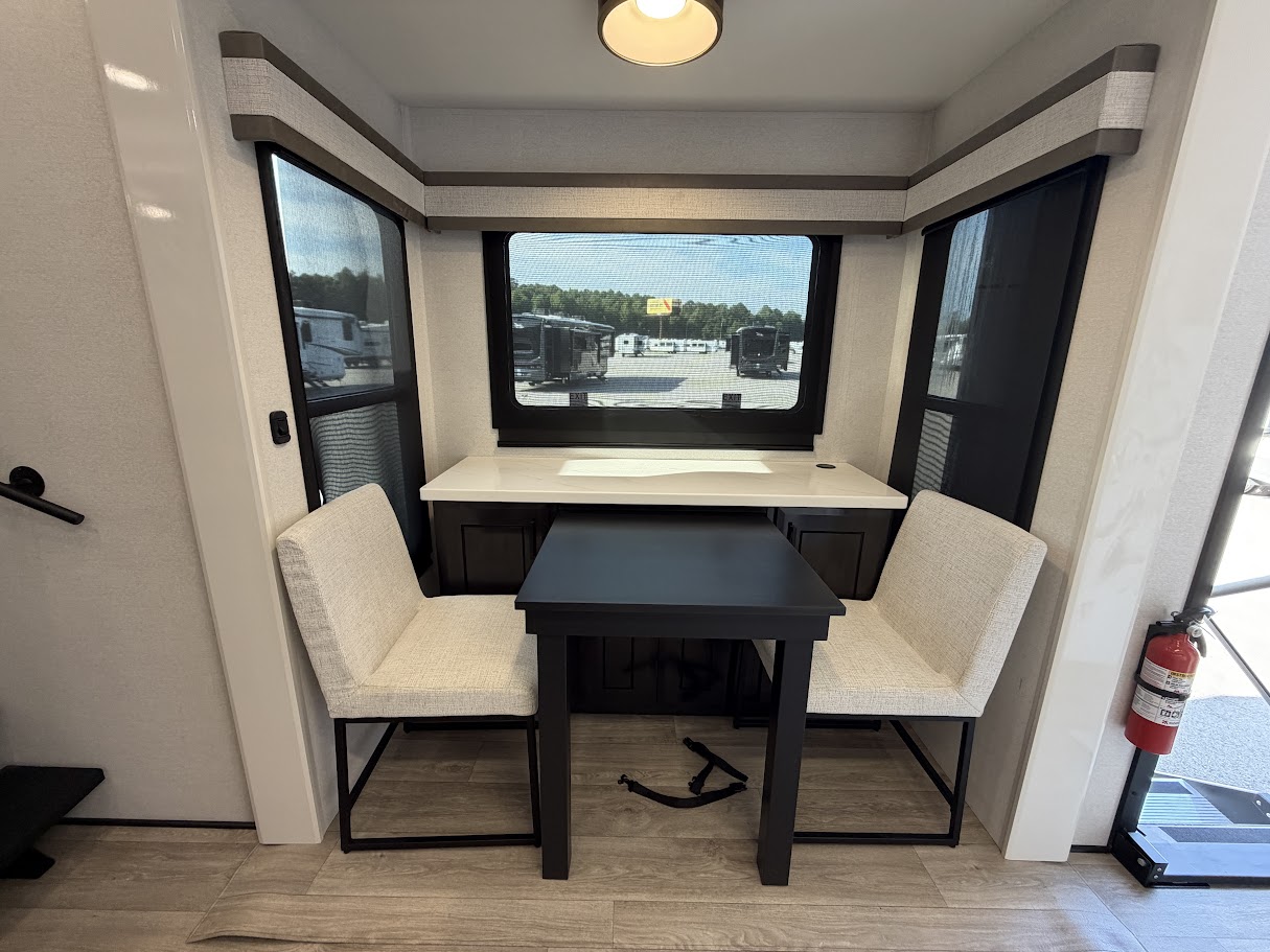 2027 JAYCO PINNACLE 39FLOK - Image 41