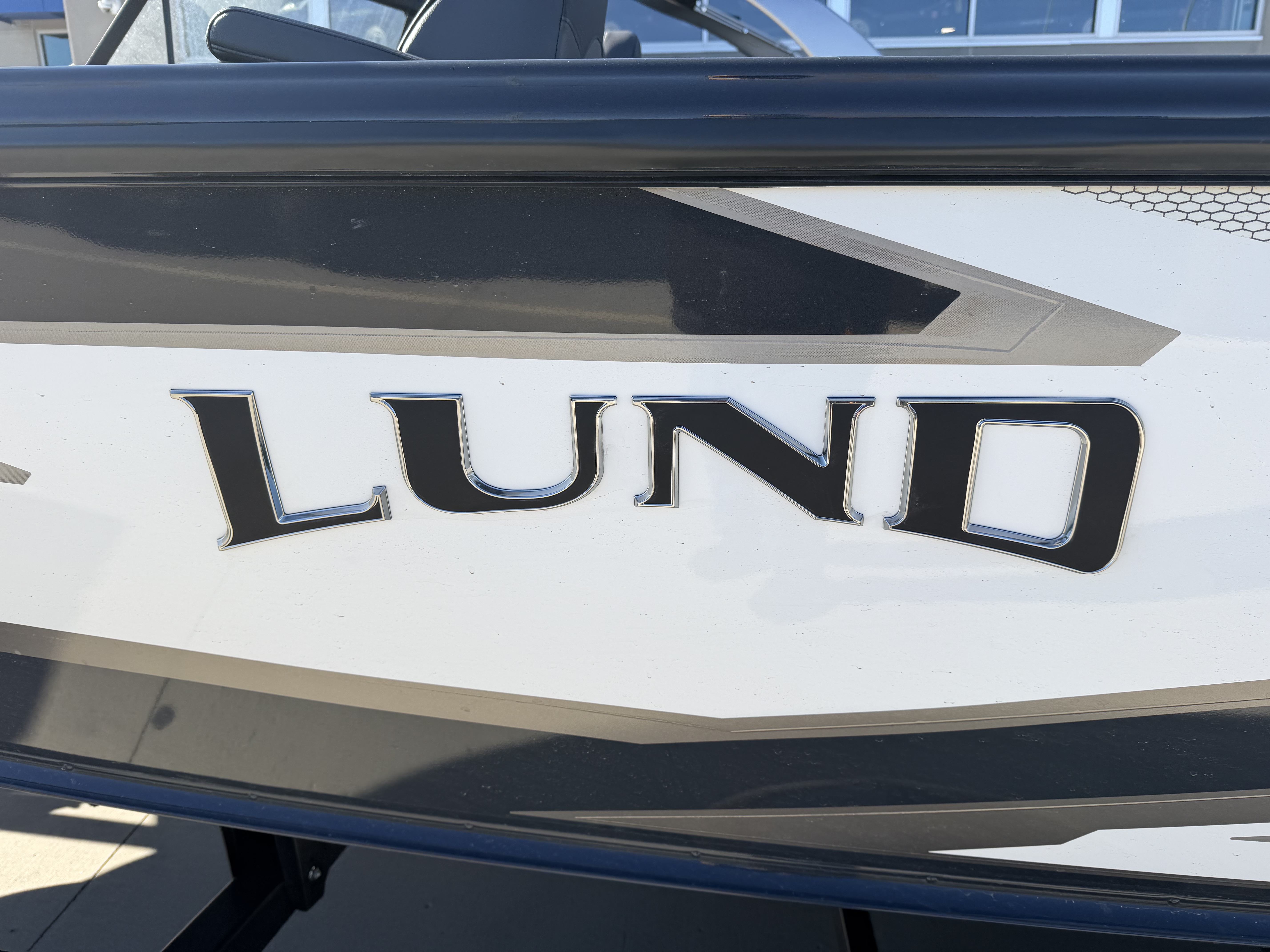 2027 Lund 1975 TYEE - Image 12