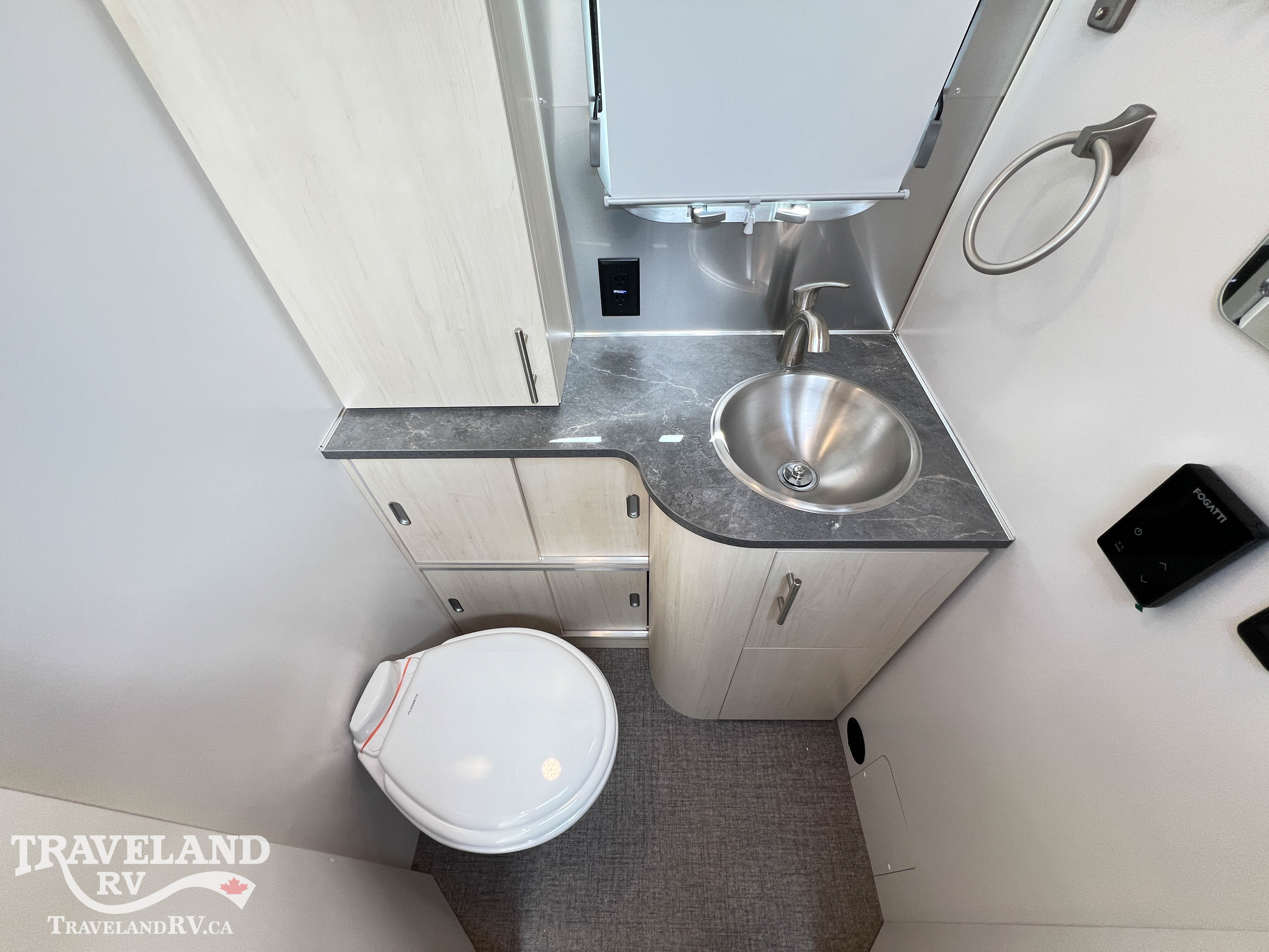 2026 Airstream Flying Cloud 27FB - Image 37