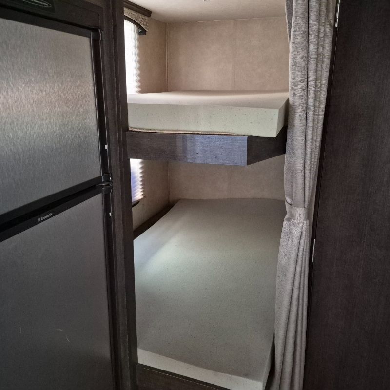 2016 Forest River EVO ATS 240BH - Image 7