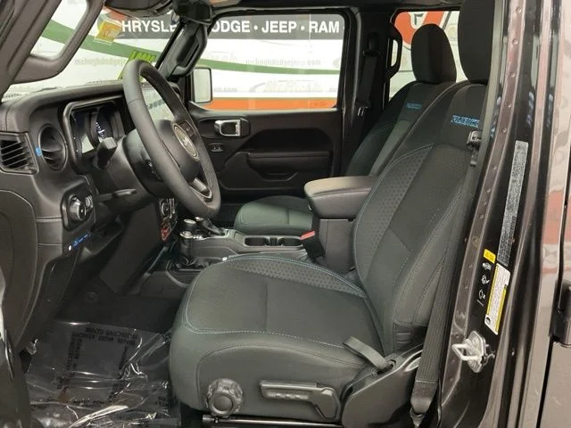 2025 Jeep Wrangler 4xe Rubicon 4x4 - Image 11