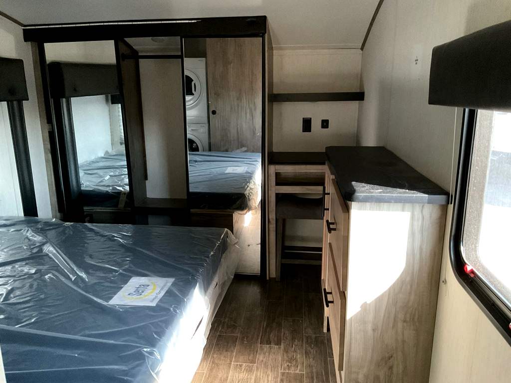 2022 FOREST RIVER ARTICWOLF M-3880 SUITE - Image 21
