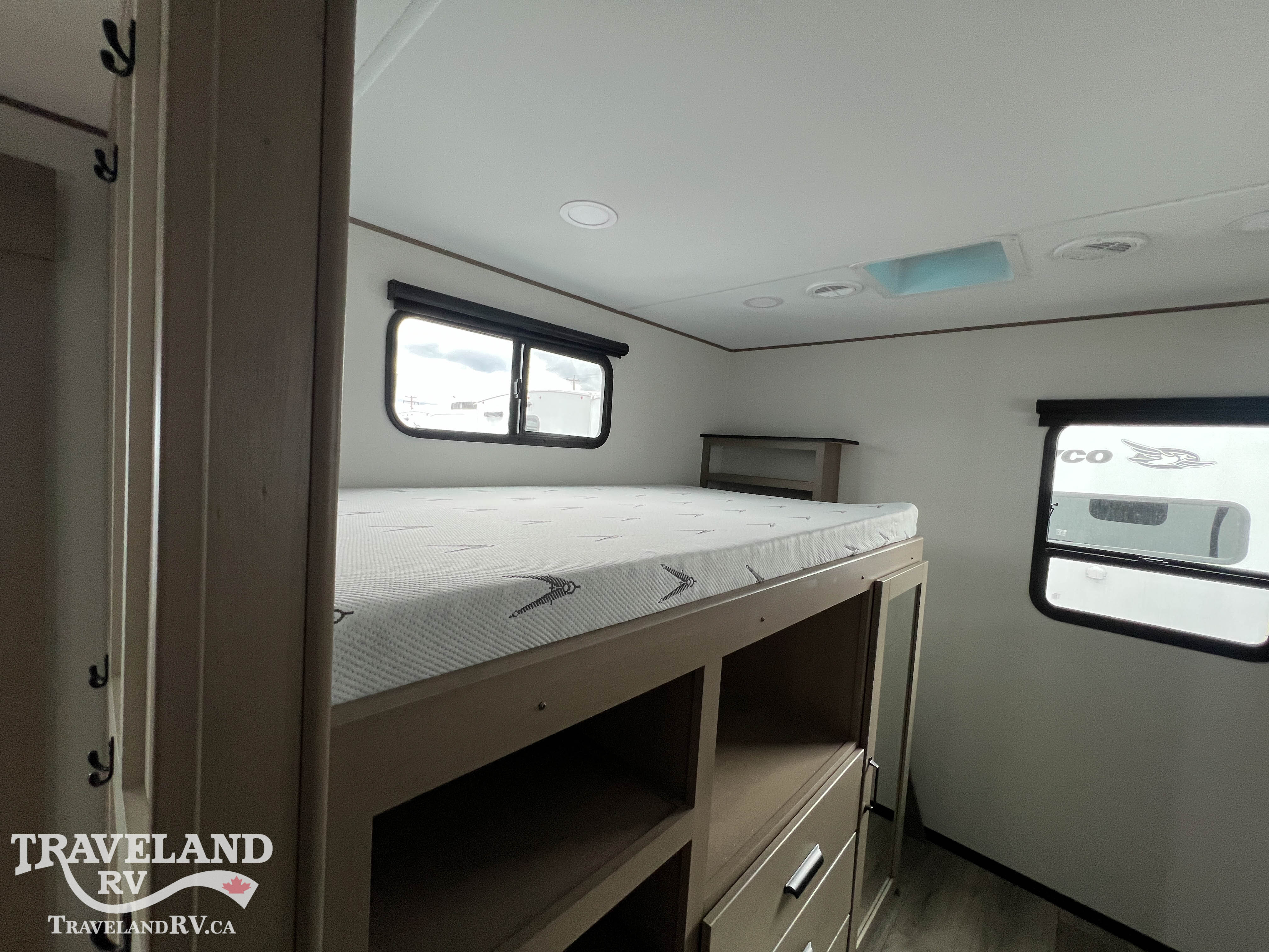 2027 Grand Design Reflection Travel Trailer 342BHTS - Image 13