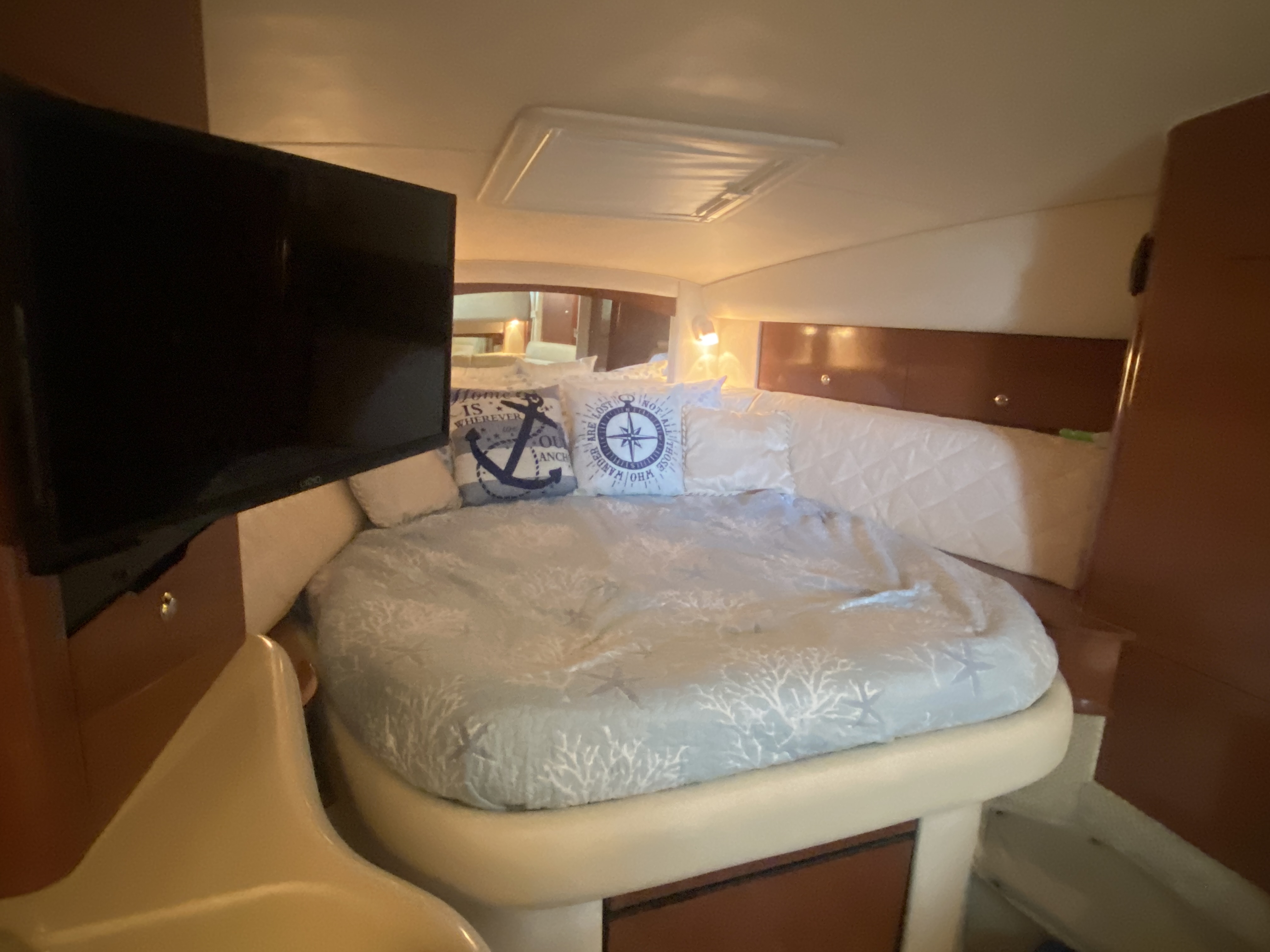 2003 Sea Ray 320 Sundancer - Image 32
