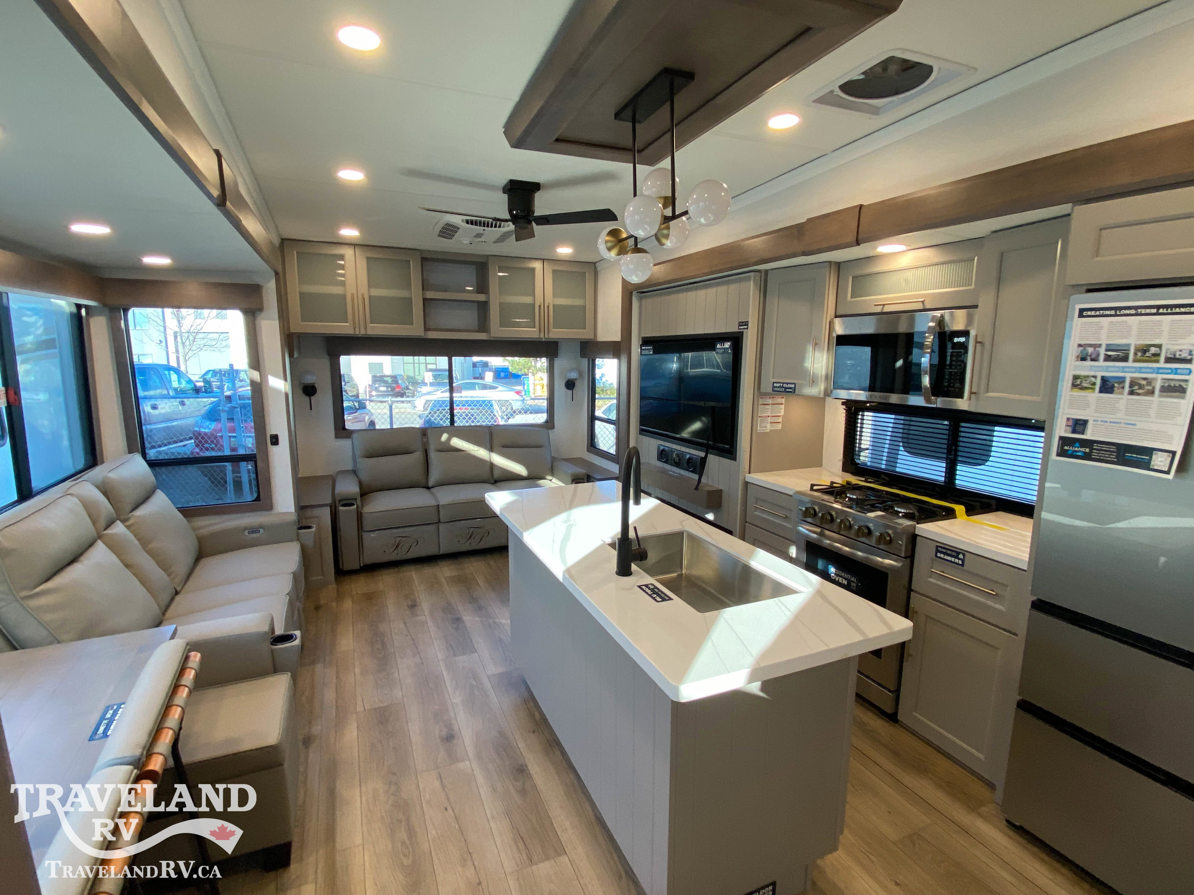 2026 Alliance RV PARADIGM 310RL - Image 6