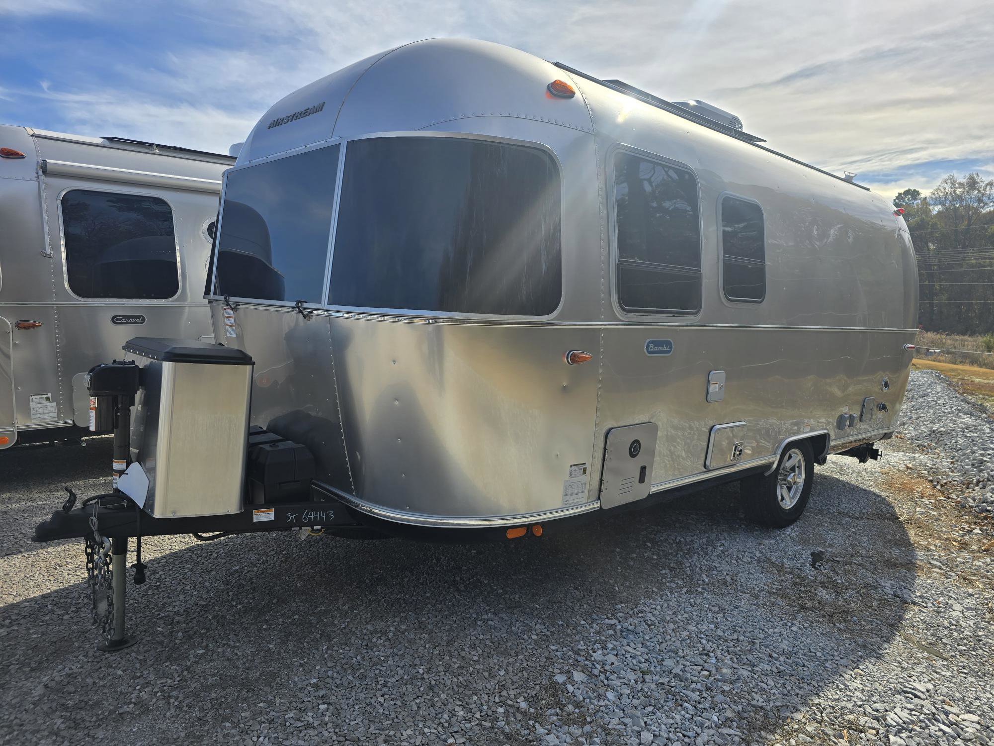 2026 AIRSTREAM BAMBI 22FB - Image 3