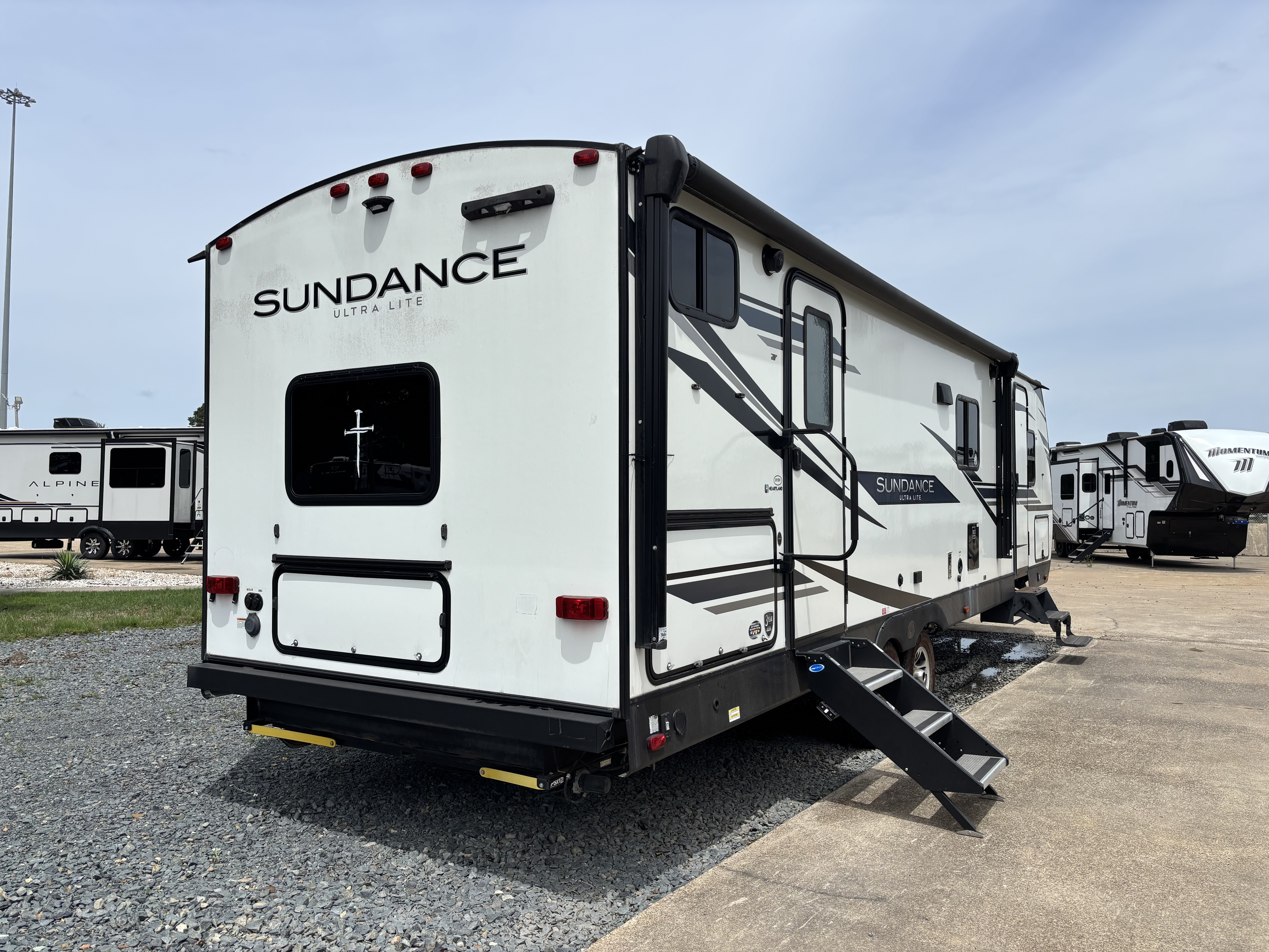 2022 Heartland Sundance Ultra-Lite SDTT 301 BH - Image 8