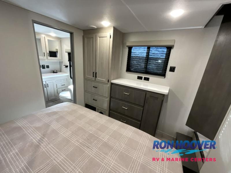 2026 COACHMEN CATALINA 44CONDO - Image 19