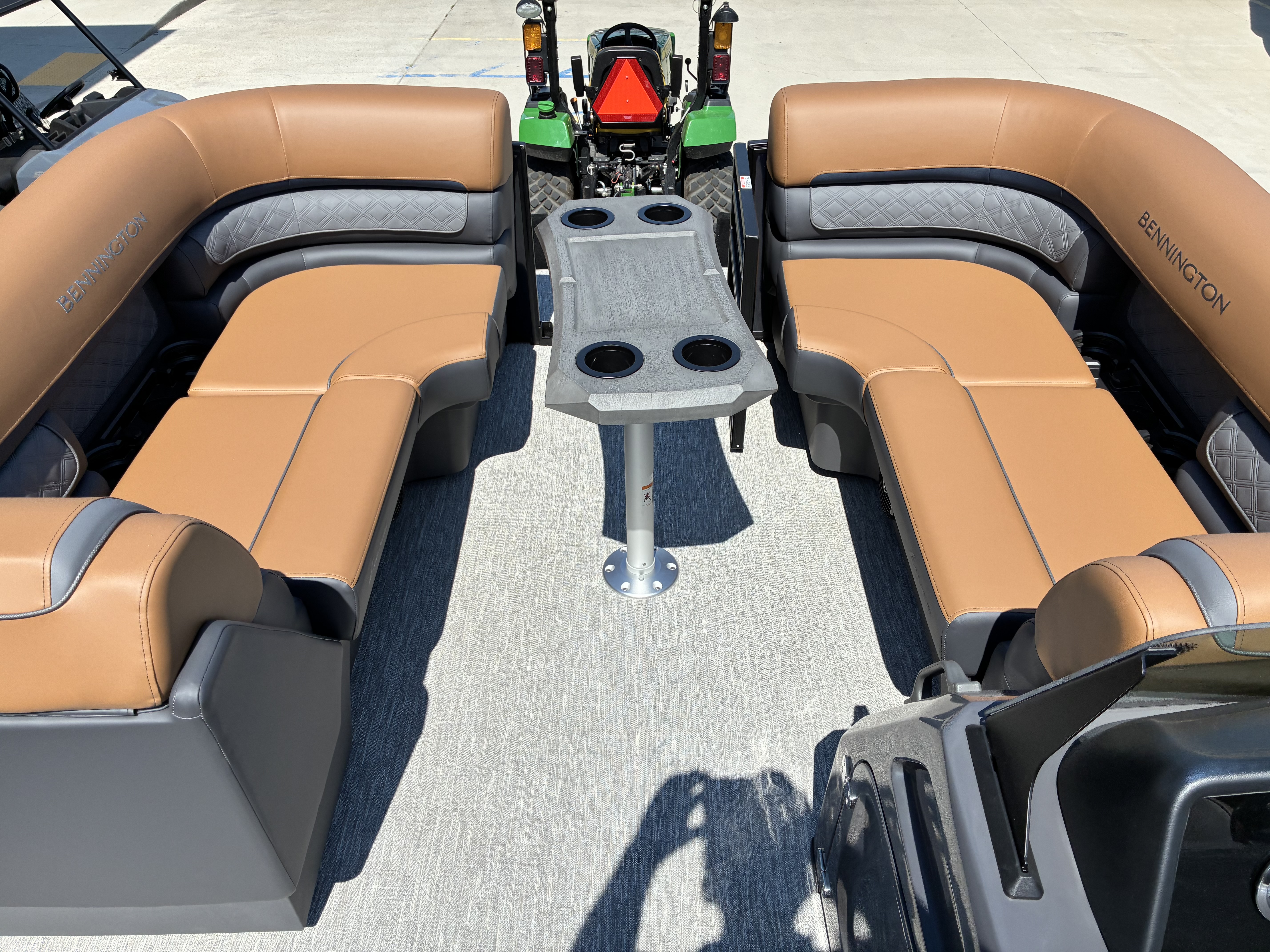 2027 Bennington 22SSR  - Image 19