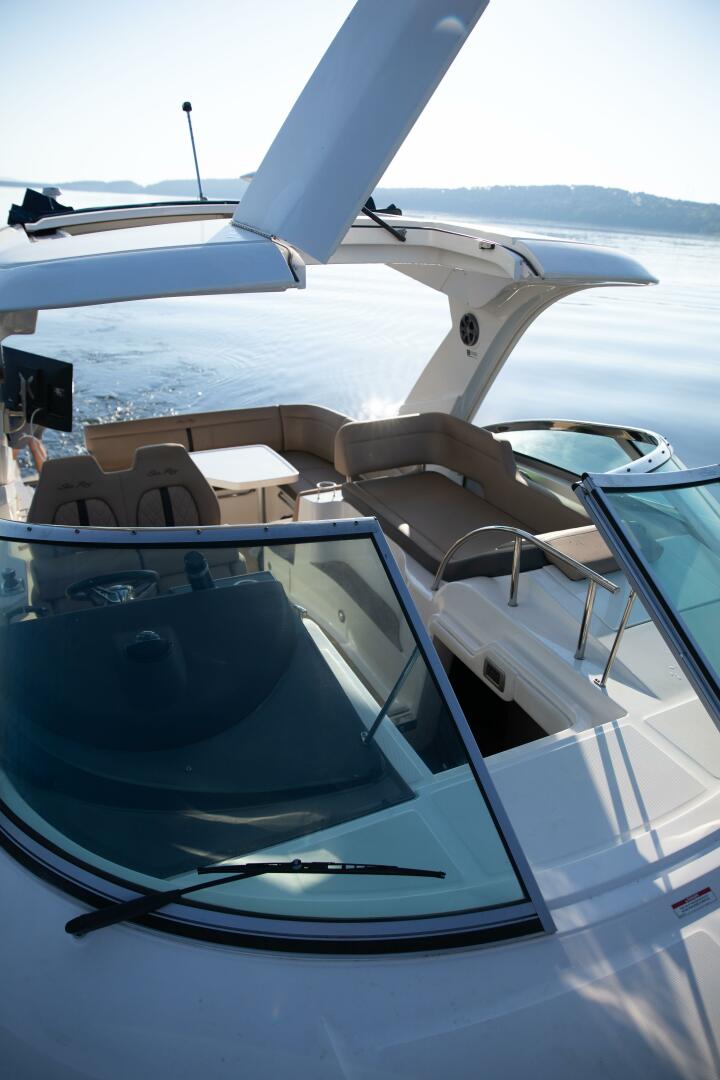2016 Sea Ray Sundancer 350 - Image 82