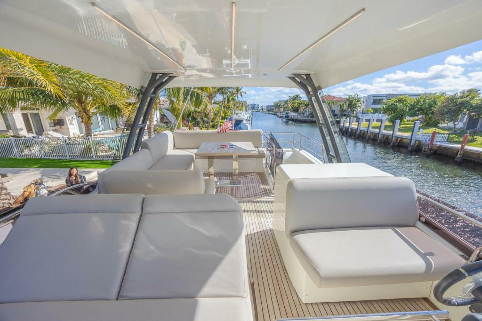 2021 Prestige 520 Flybridge - Image 27