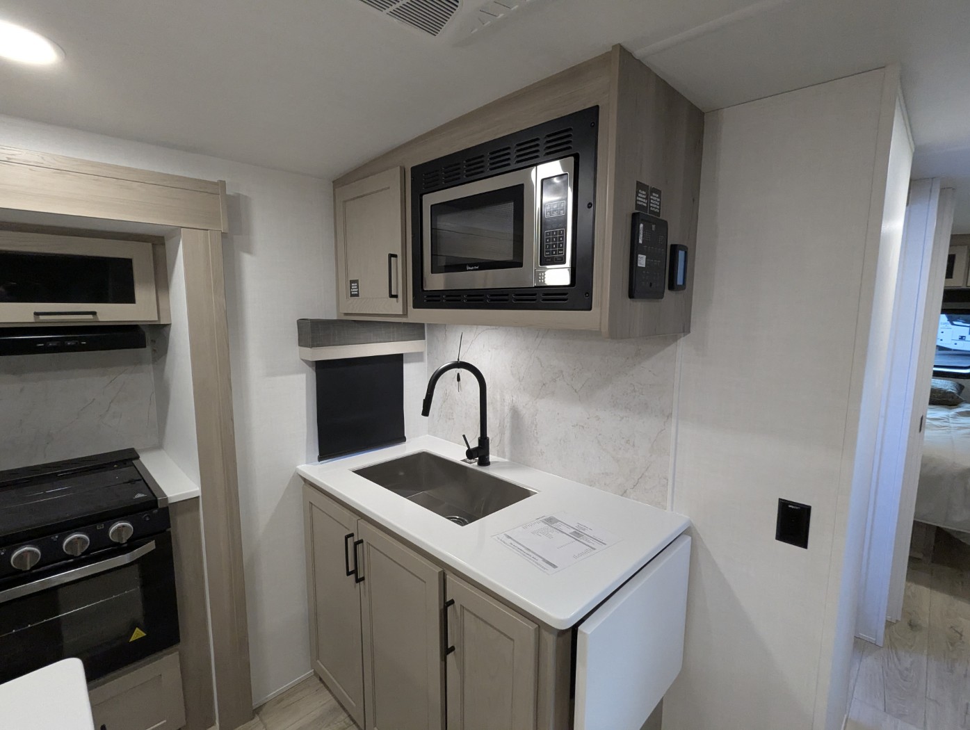 2026 Forest River Rockwood Ultra Lite 2906RL - Image 24