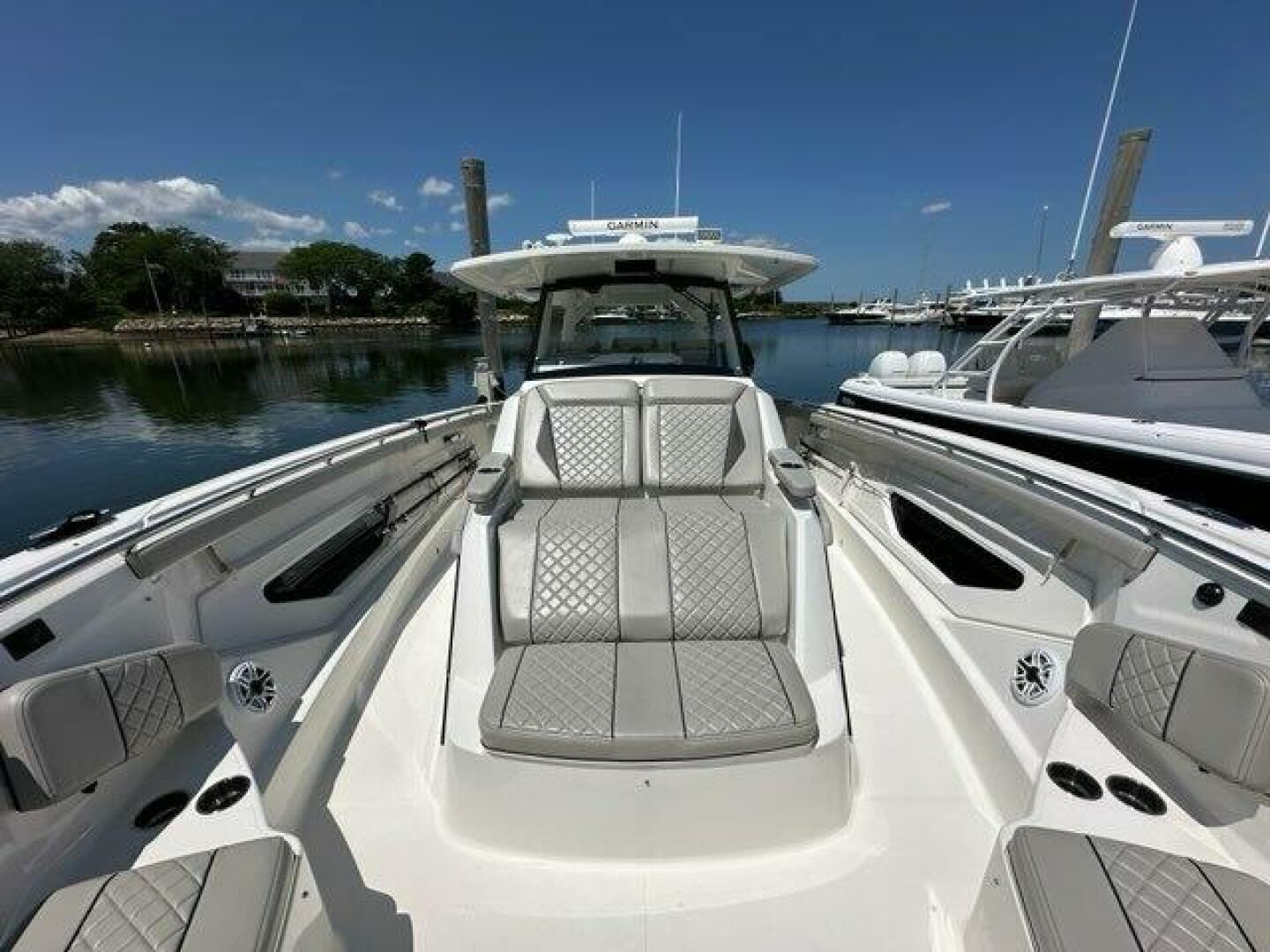2021 PURSUIT S 428 Sport Base - Image 33