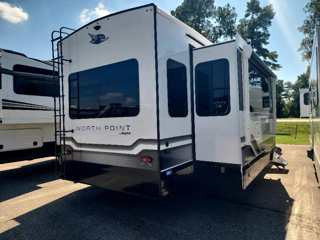 2027 JAYCO NORTH POINT 361RLBH - Image 4