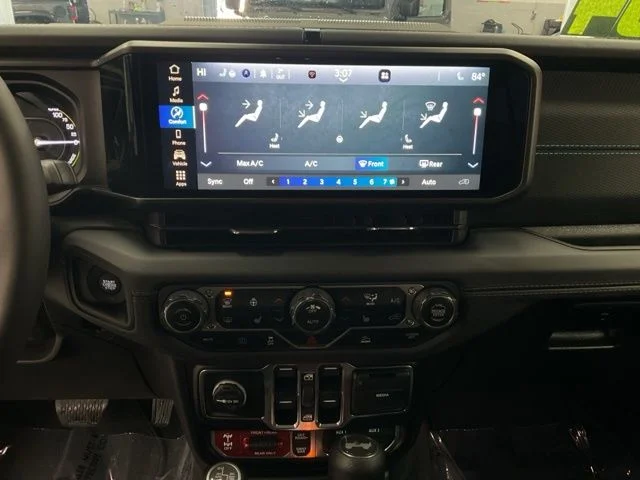2025 Jeep Wrangler 4xe Rubicon 4x4 - Image 15