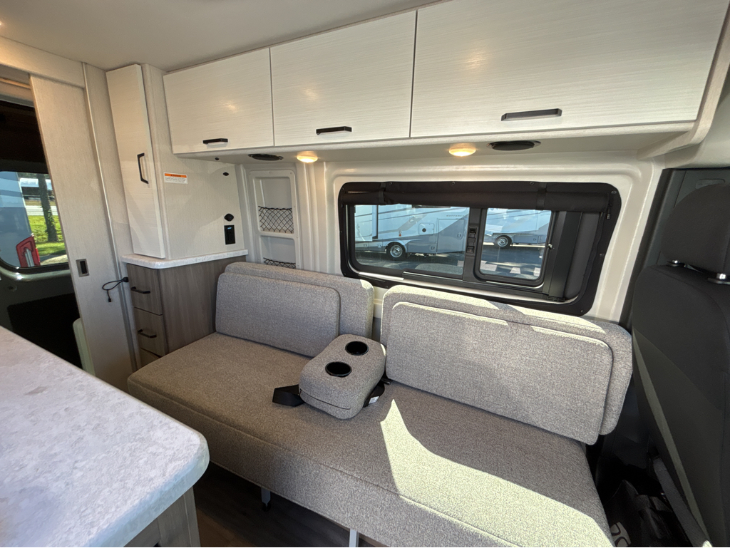 2026 THOR MOTOR COACH SCOPE 18MS - Image 8