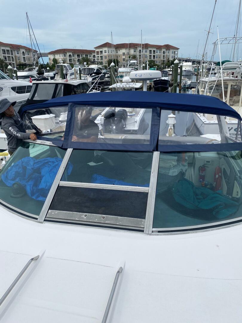 1993 Sea Ray 440 Sundancer - Image 42
