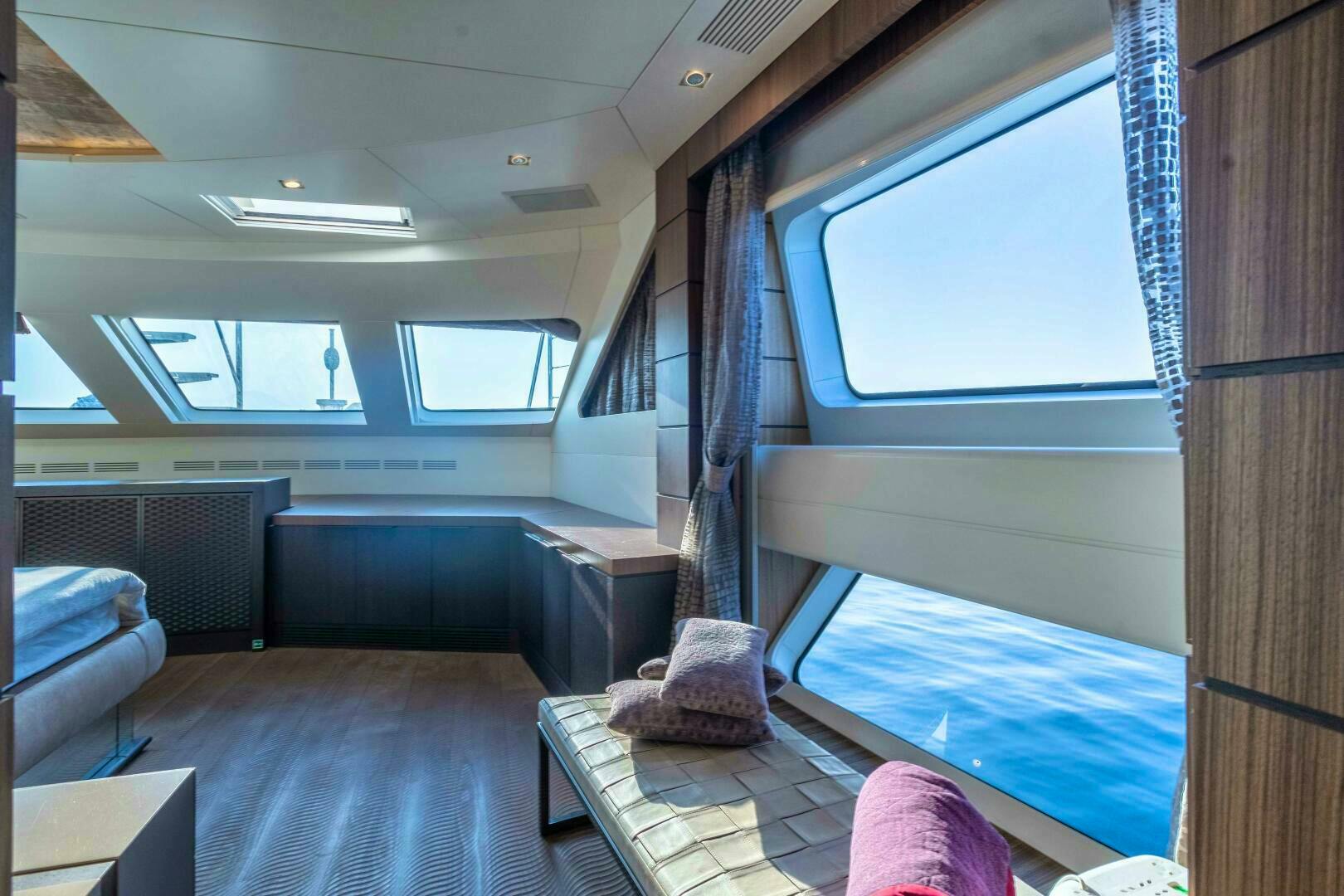 2015 Benetti Benetti Classic 121 - Image 32