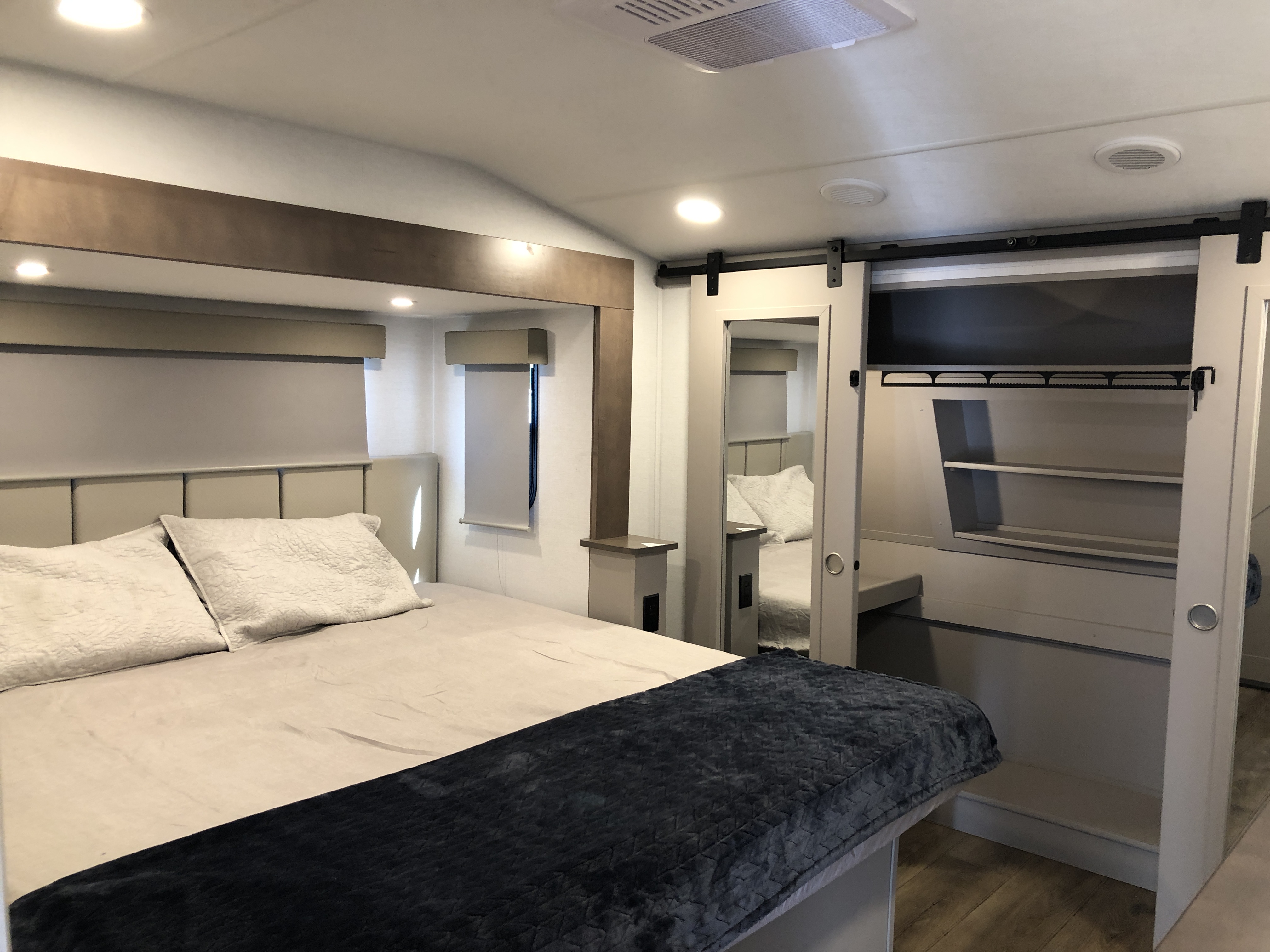 2026 Alliance RV Avenue 35RKS - Image 24