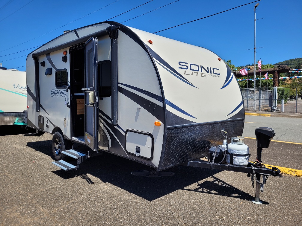 2019 Venture RV Sonic Lite SL169VBH - Image 1
