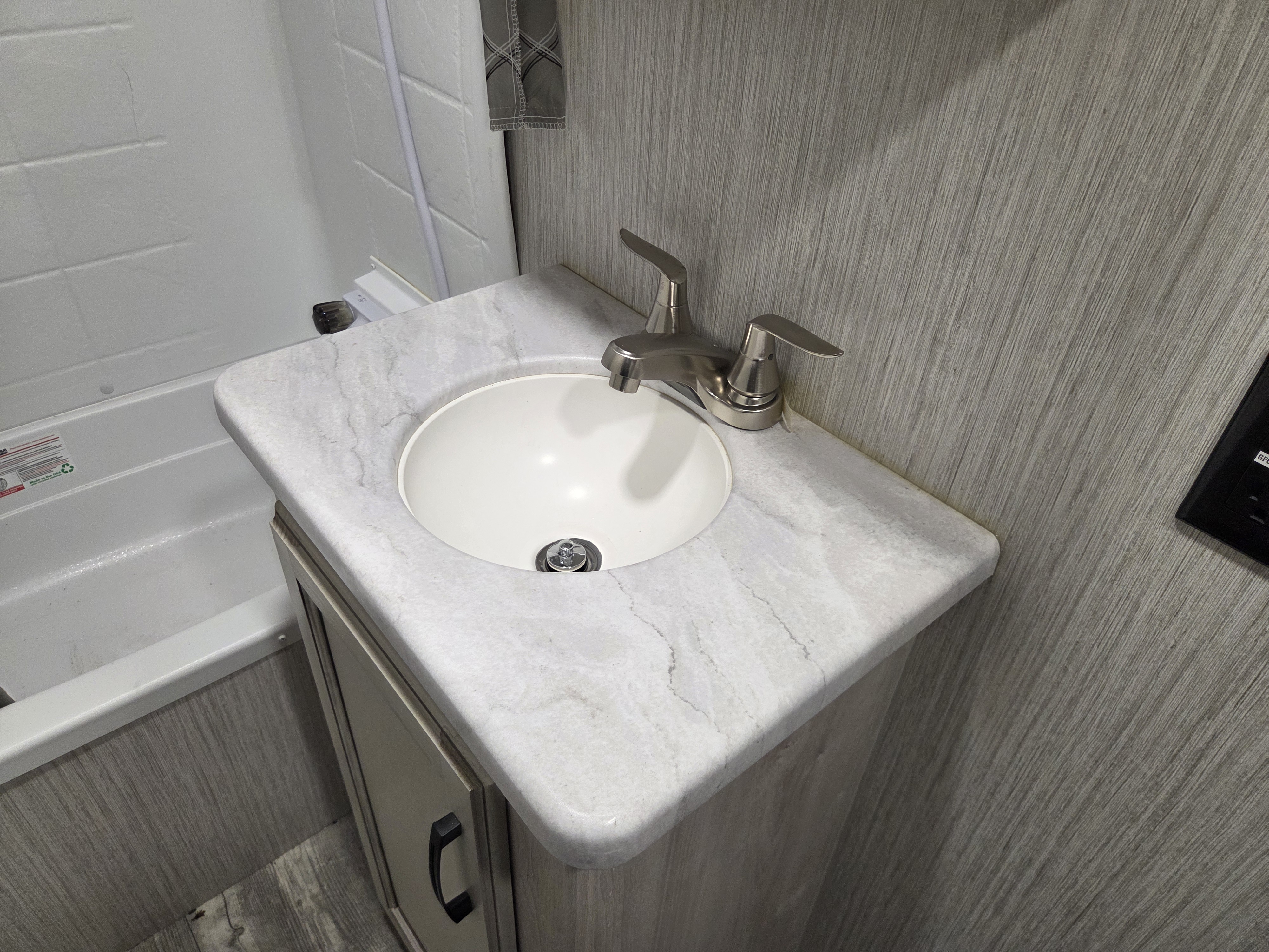 2022 Forest River Sandpiper 3330BH - Image 13