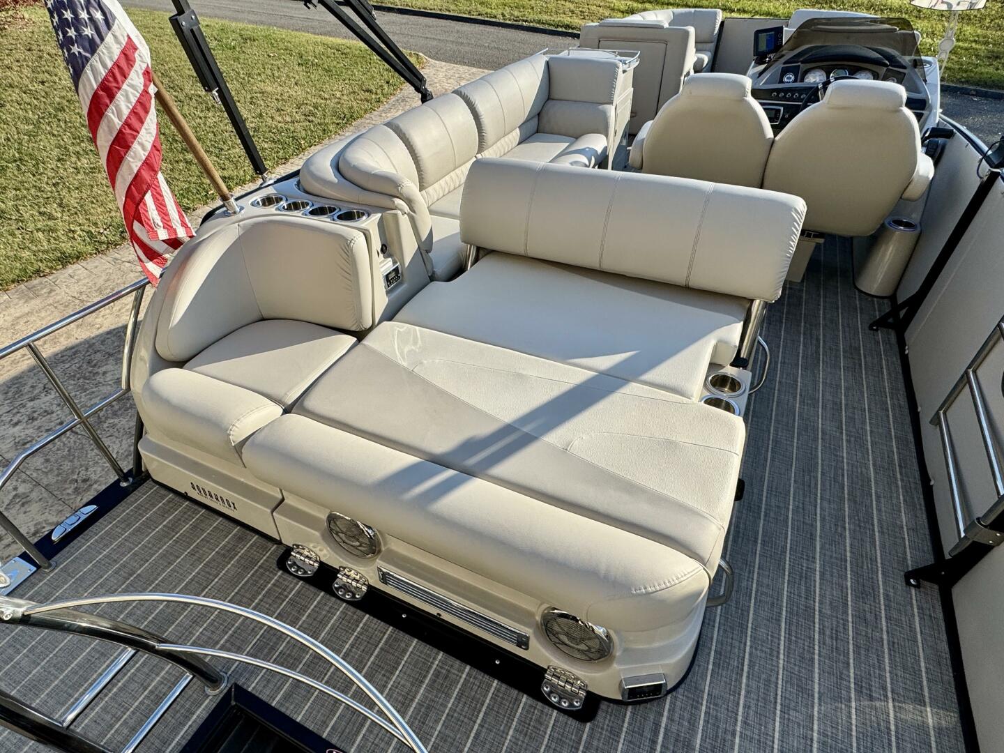 2016 Harris Grand Mariner 250 SLEC Tritoon - Image 55
