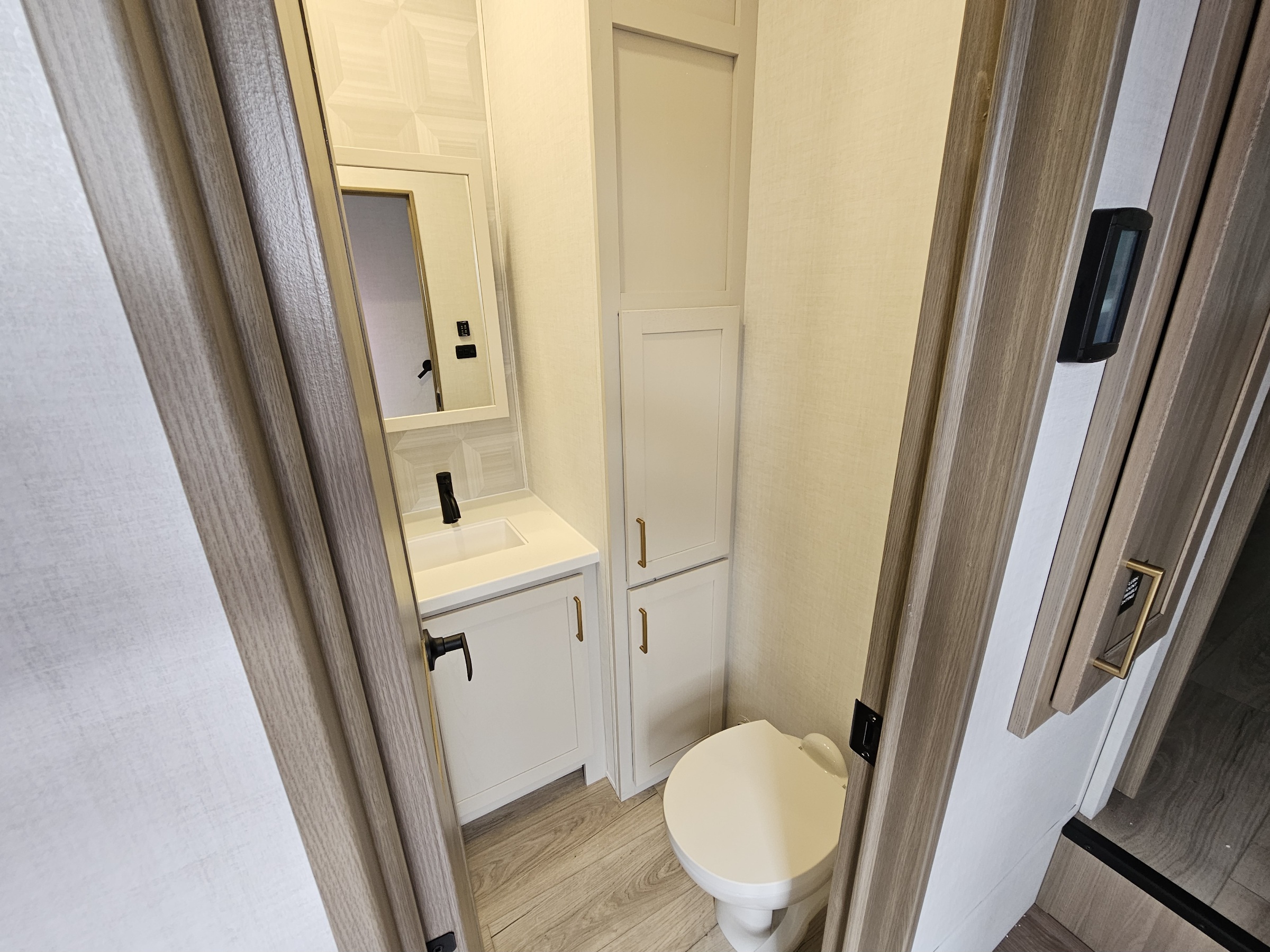 2027 Forest River Rockwood Signature 401SFB - Image 18