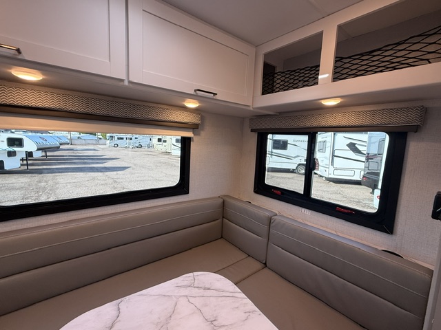 2026 Thor Motor Coach GENEVA 19VT - Image 18