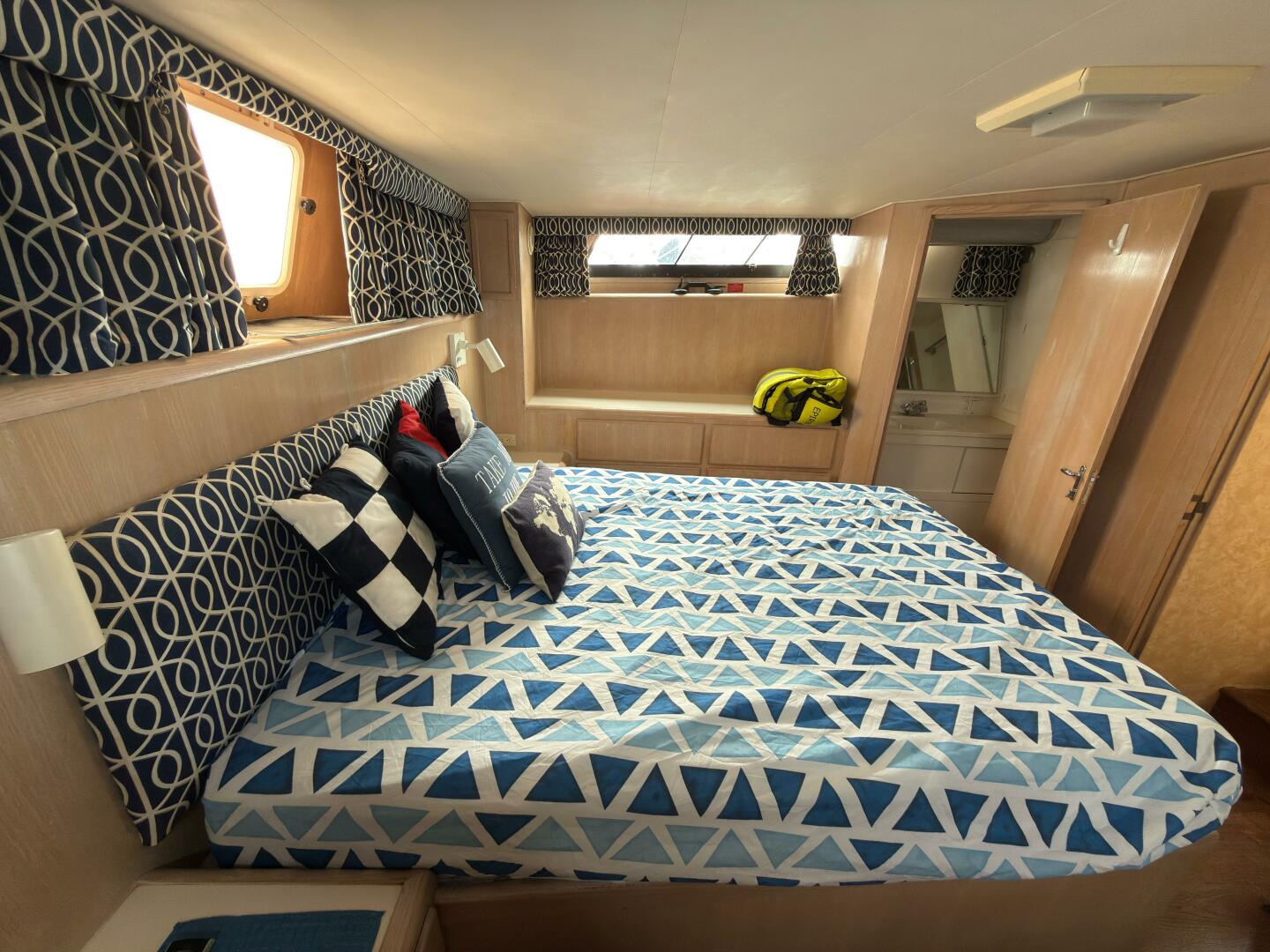 1994 Hatteras Double Cabin - Image 41