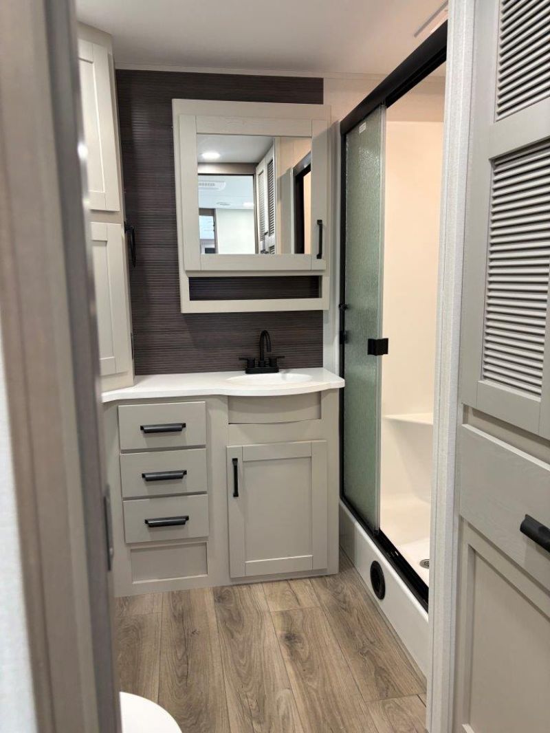 2026 Grand Design Reflection Travel Trailer 322FKTS - Image 18