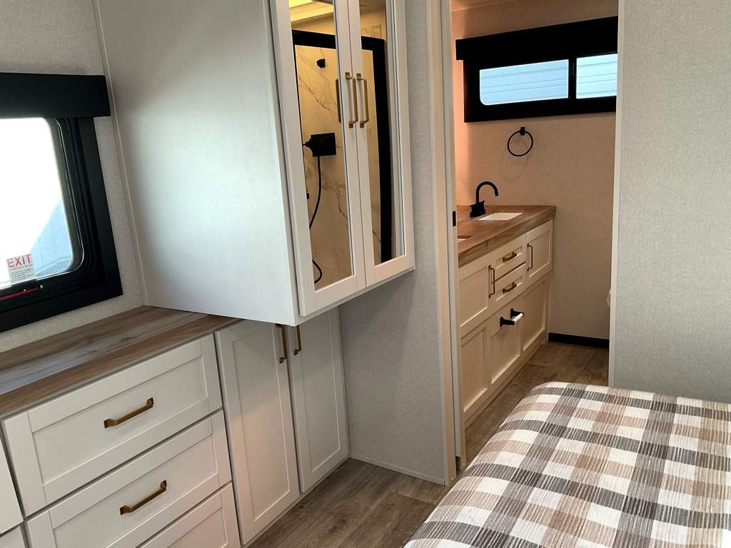 2026 JAYCO Eagle 265 FKDS HT - Image 18