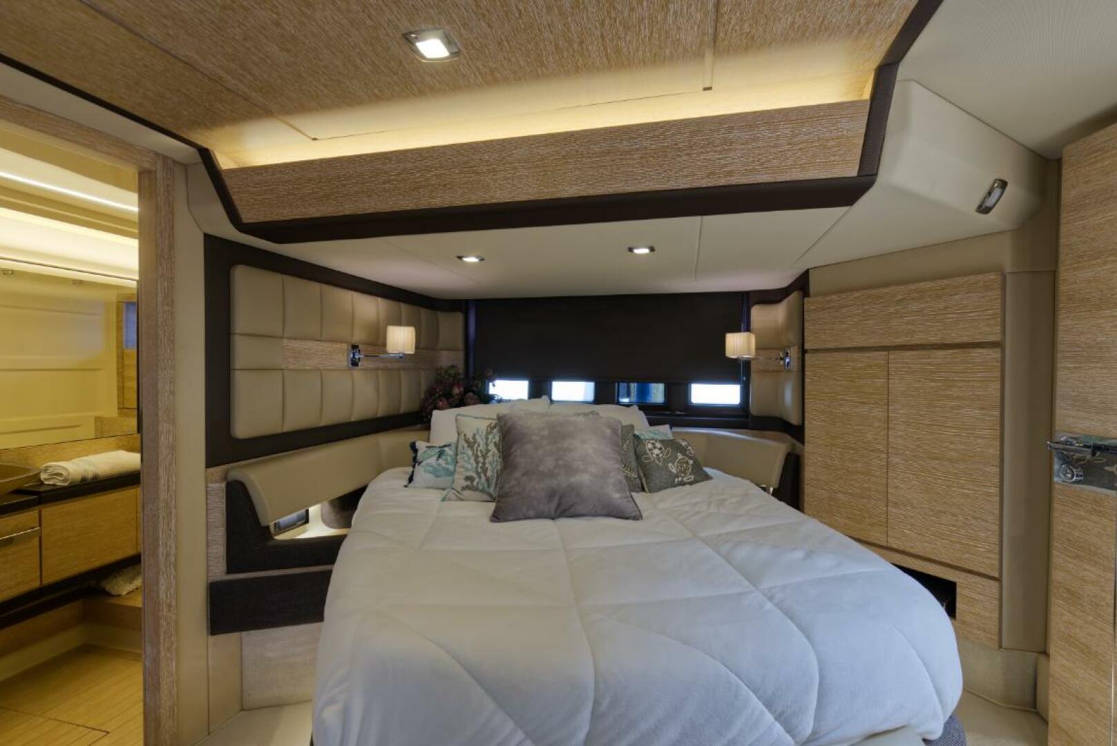 2015 Azimut 64 Flybridge - Image 33