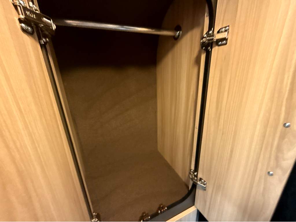 2027 ENTEGRA COACH ETHOS 20T - Image 28